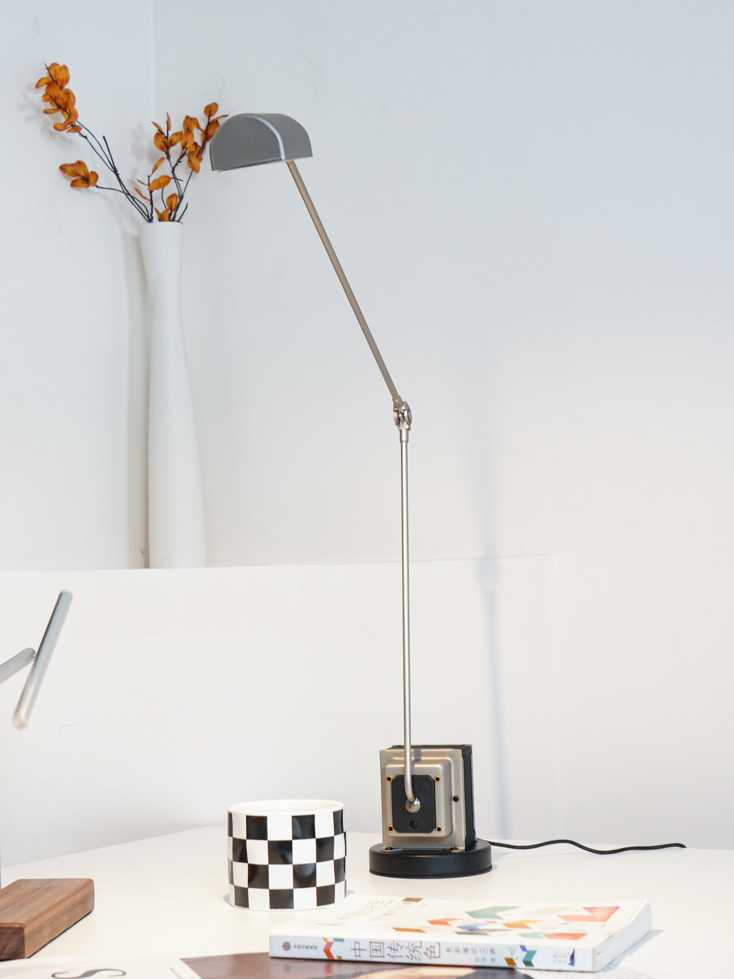 Dynamo Table Lamp - Blowlighting