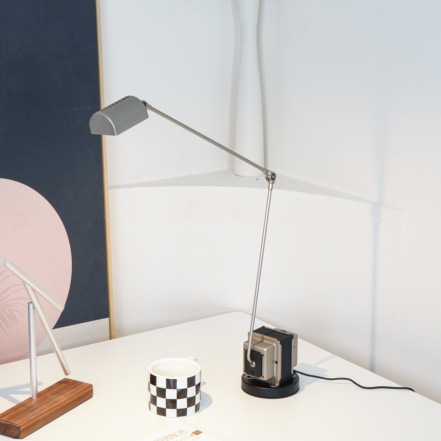 Dynamo Table Lamp - Blowlighting