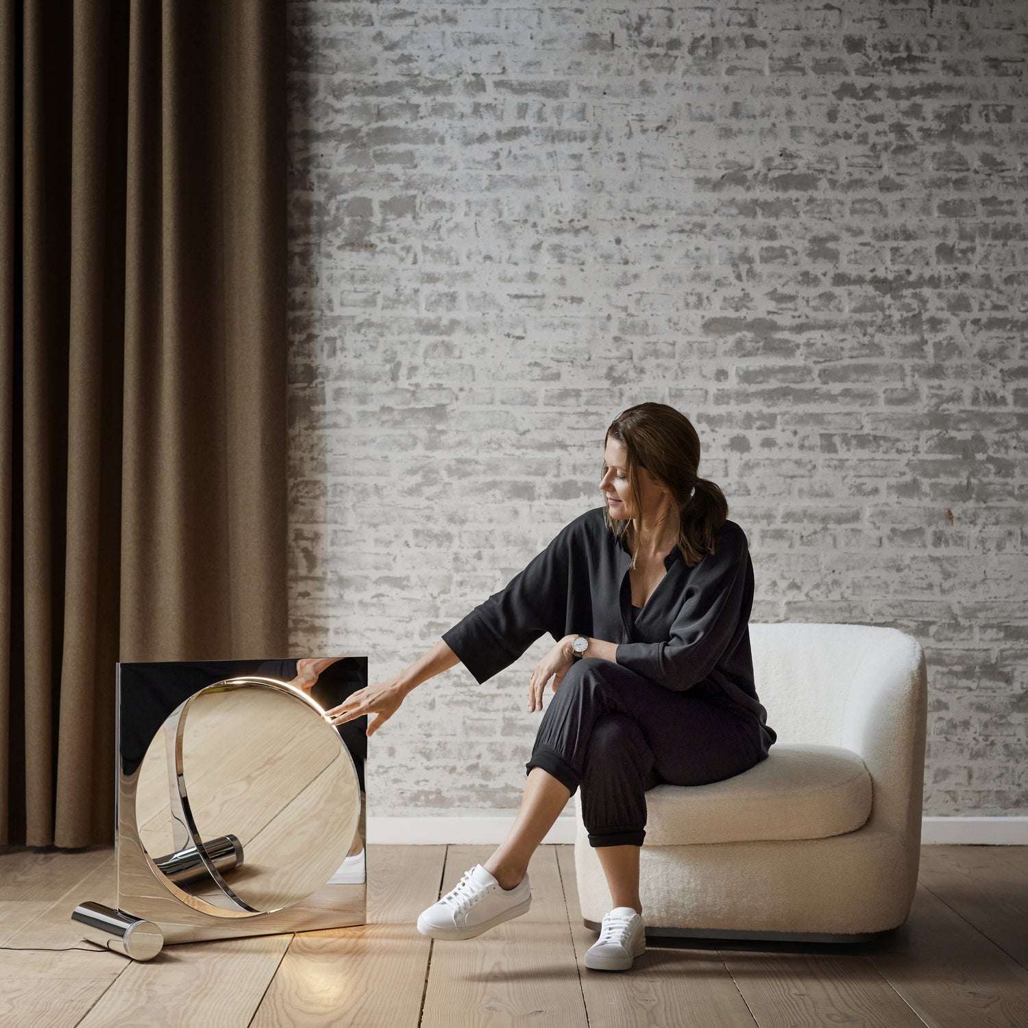 Eclipse Mirror Table Lamp - Blowlighting