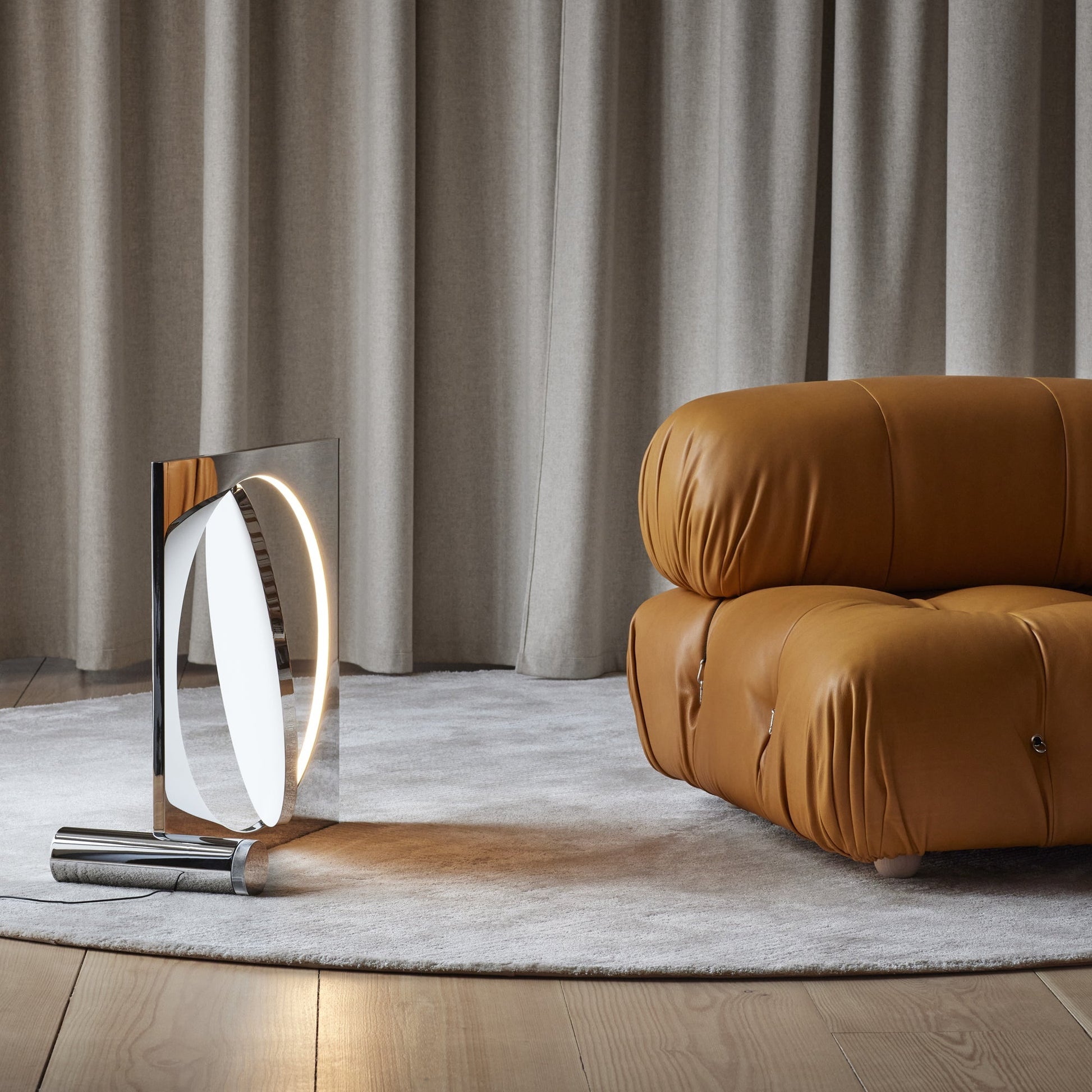 Eclipse Mirror Table Lamp - Blowlighting