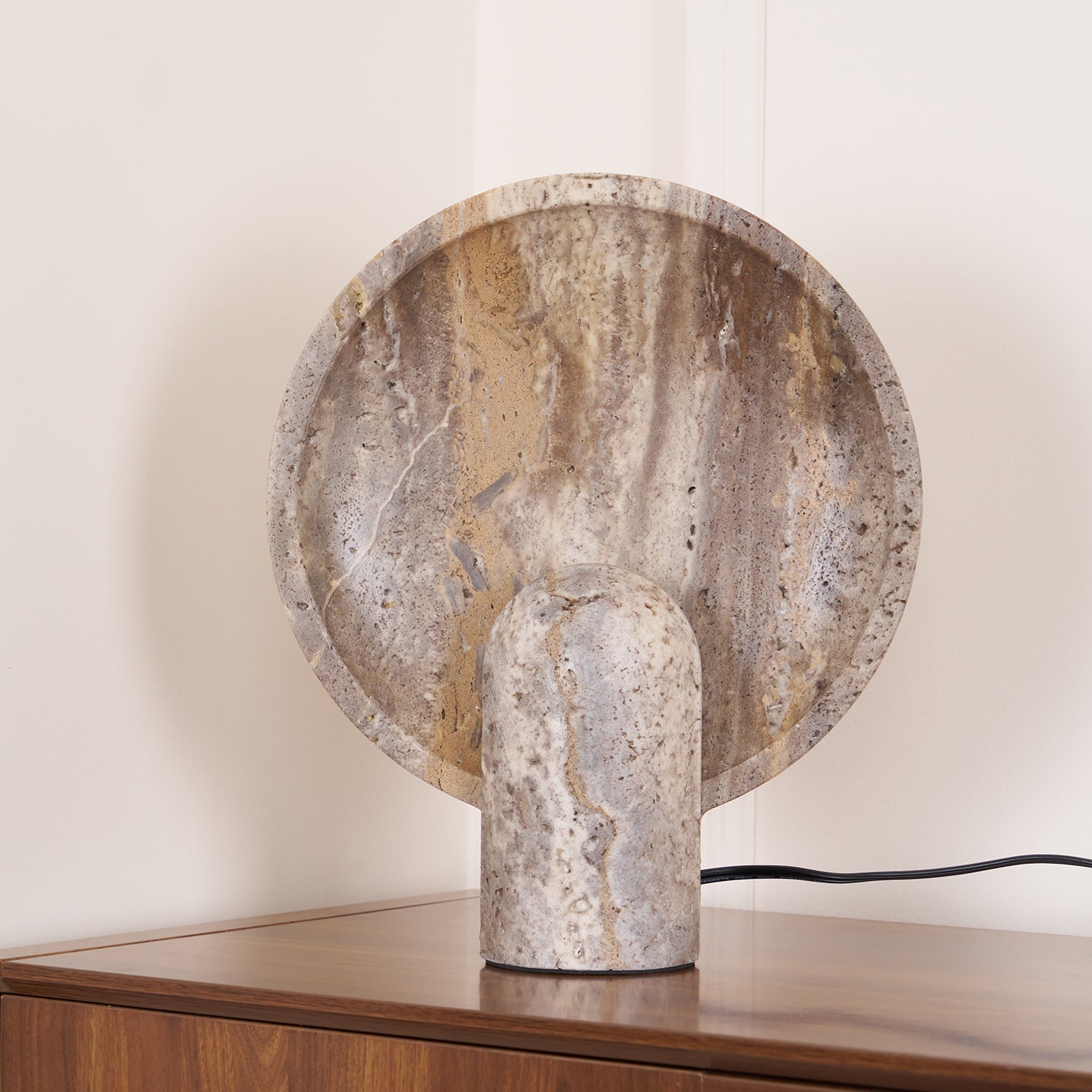 Cavenyra Saucer-Base Travertine Table Lamp - Blowlighting