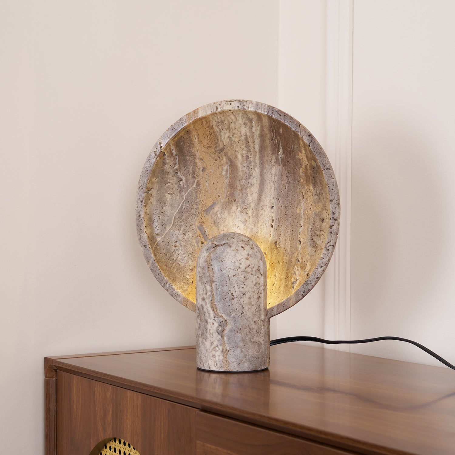 Cavenyra Saucer-Base Travertine Table Lamp - Blowlighting