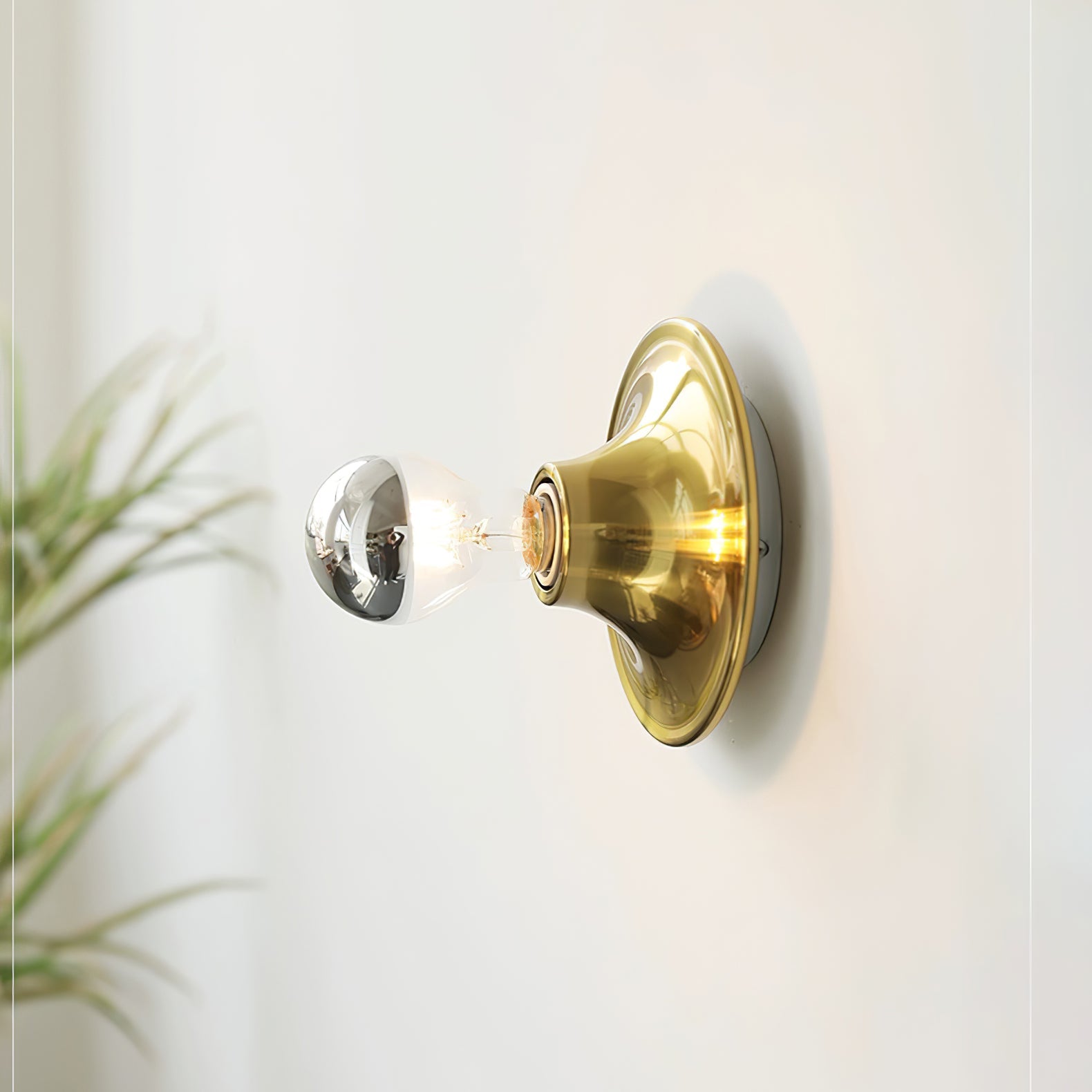 Eclipta Wall Sconce - Blowlighting