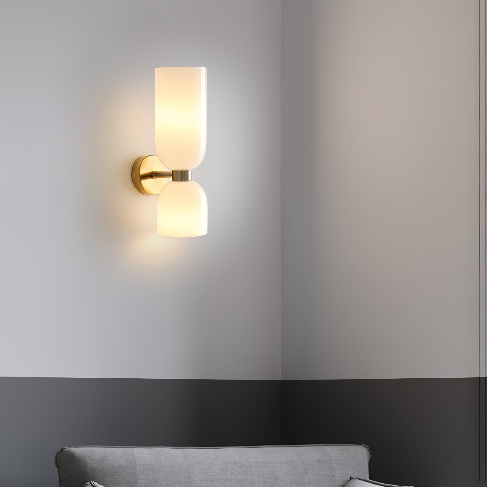Edie Plug-In Wall Lamp - Blowlighting