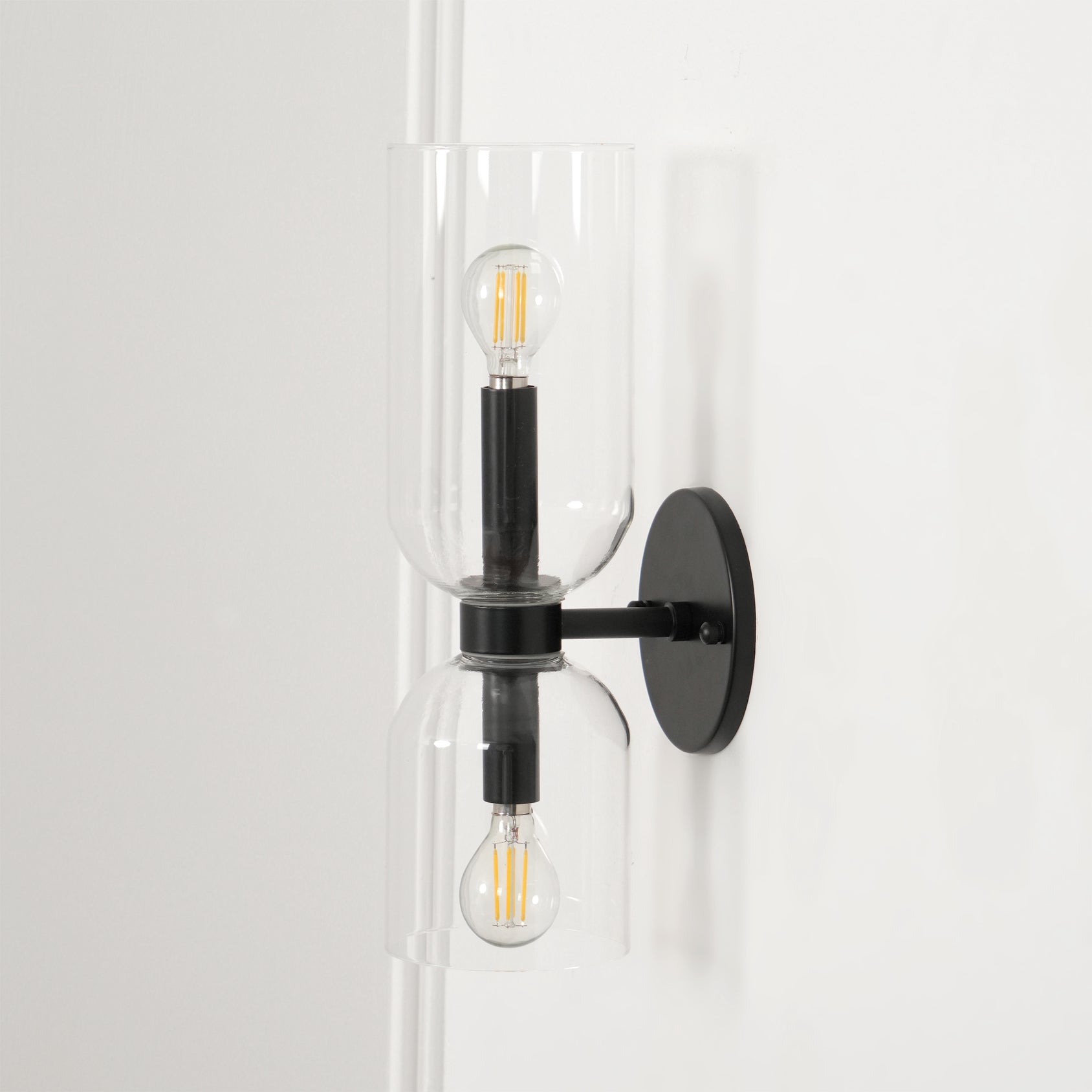Edie Plug-In Wall Lamp - Blowlighting