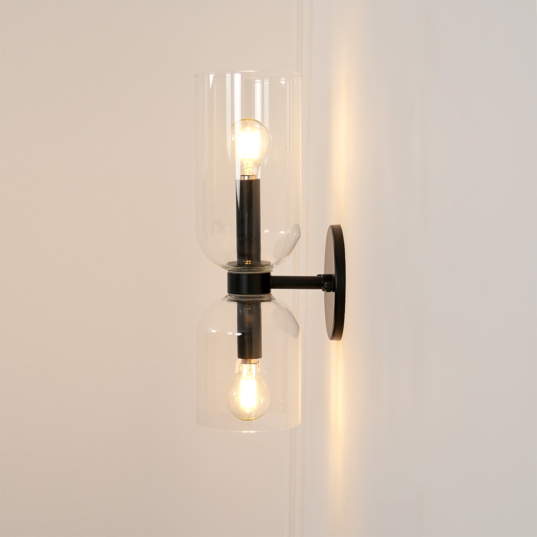Edie Plug-In Wall Lamp - Blowlighting