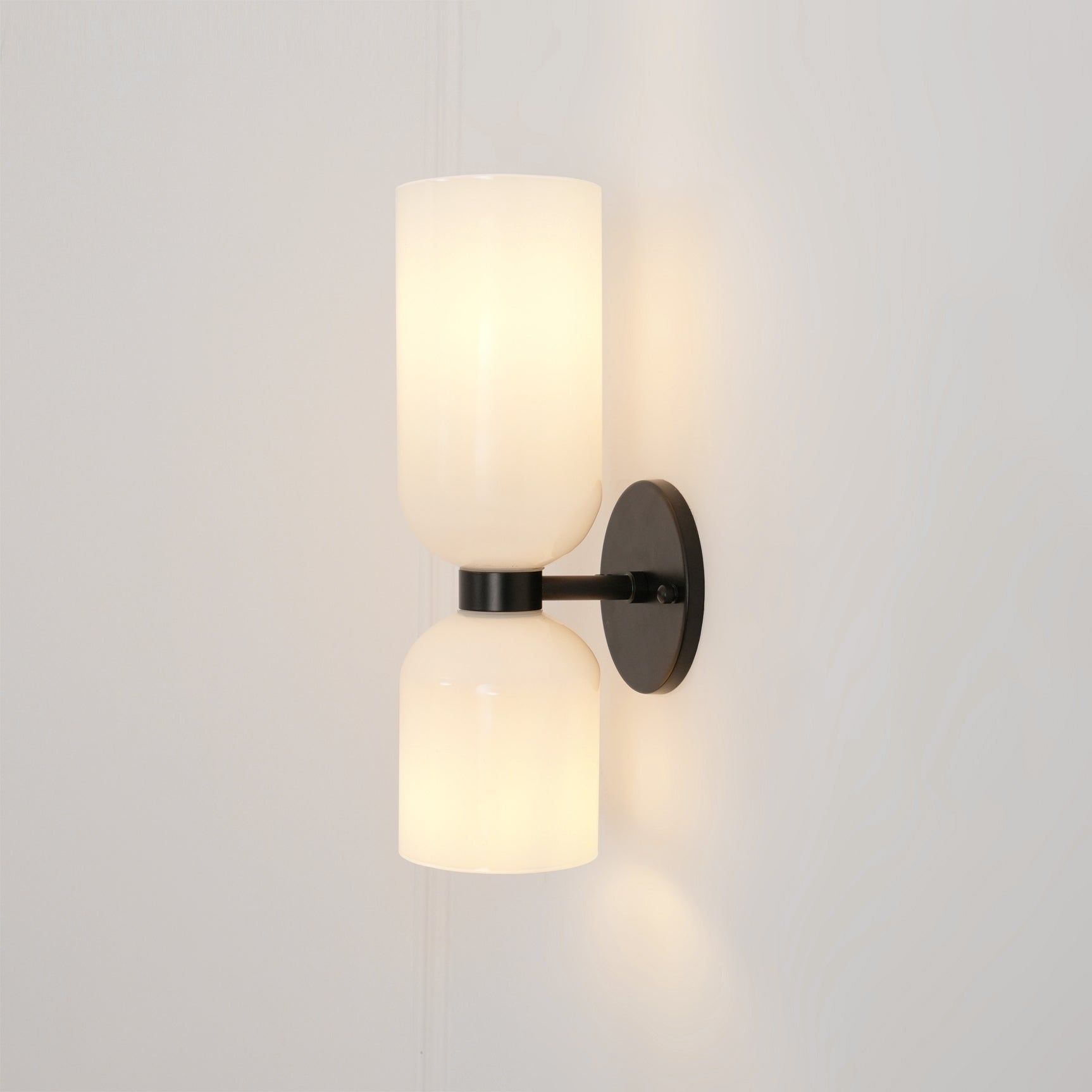 Edie Wall Lamp - Blowlighting