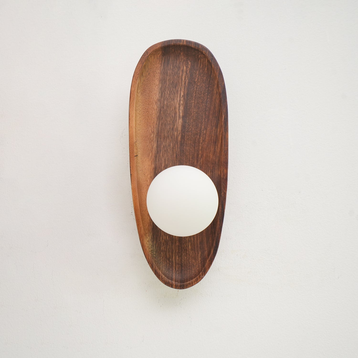 Eivor Wall Lamp - Blowlighting