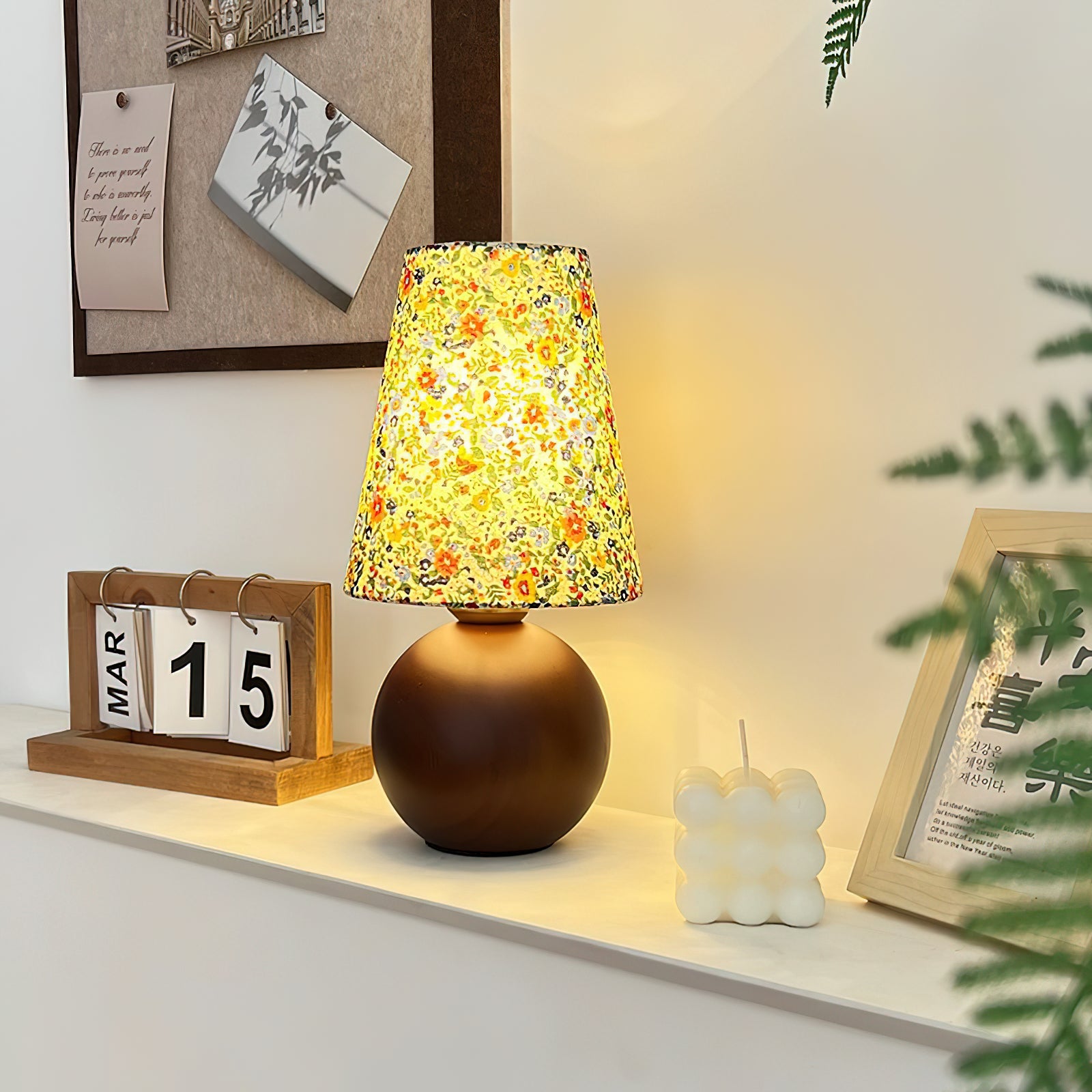 Elara Floral Glow Table Lamp - Blowlighting