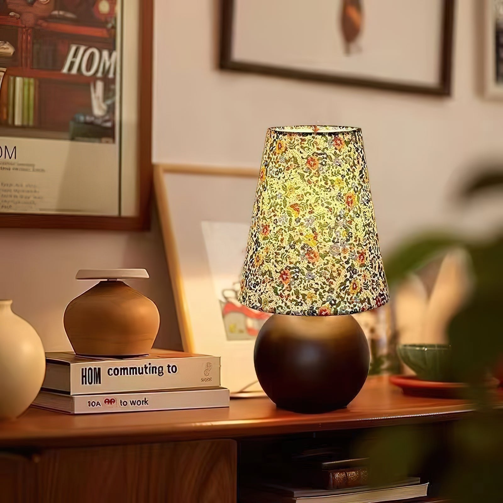 Elara Floral Glow Table Lamp - Blowlighting