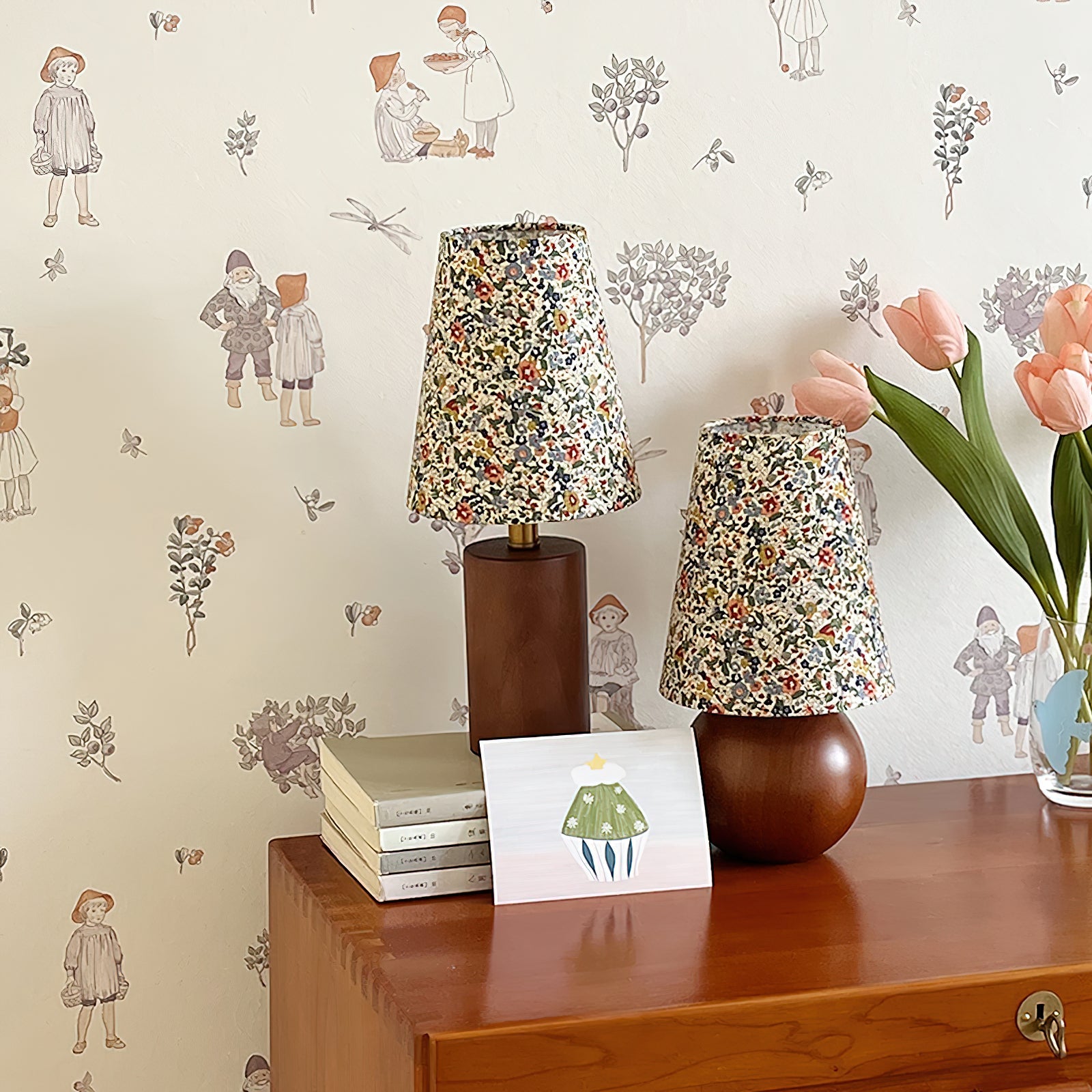 Elara Floral Glow Table Lamp - Blowlighting