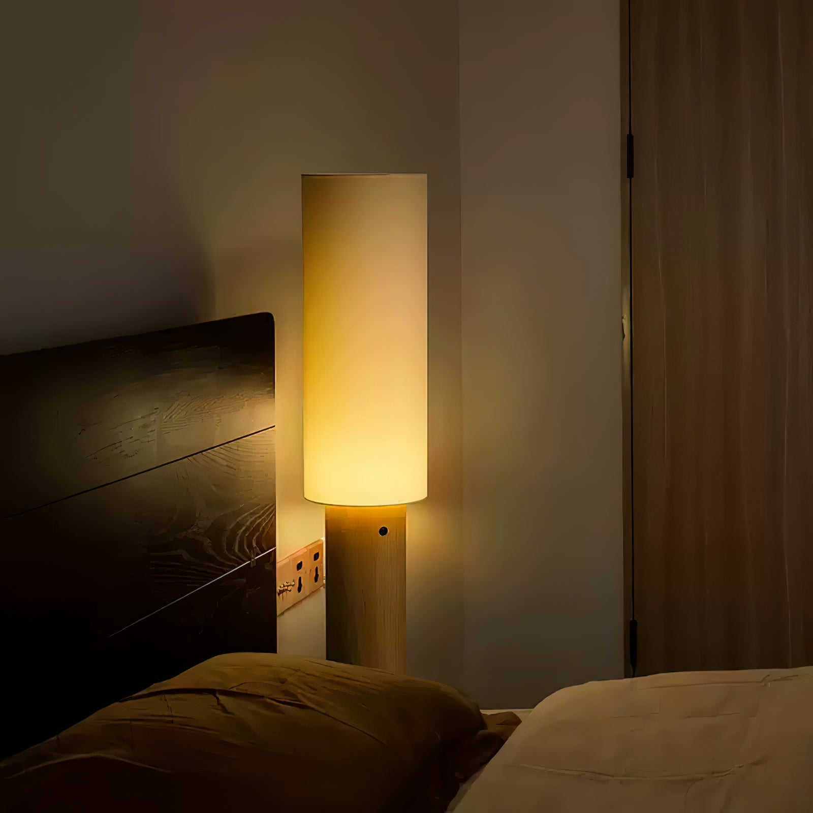 Uvynir Cylindrical Wood Floor Lamp - Blowlighting