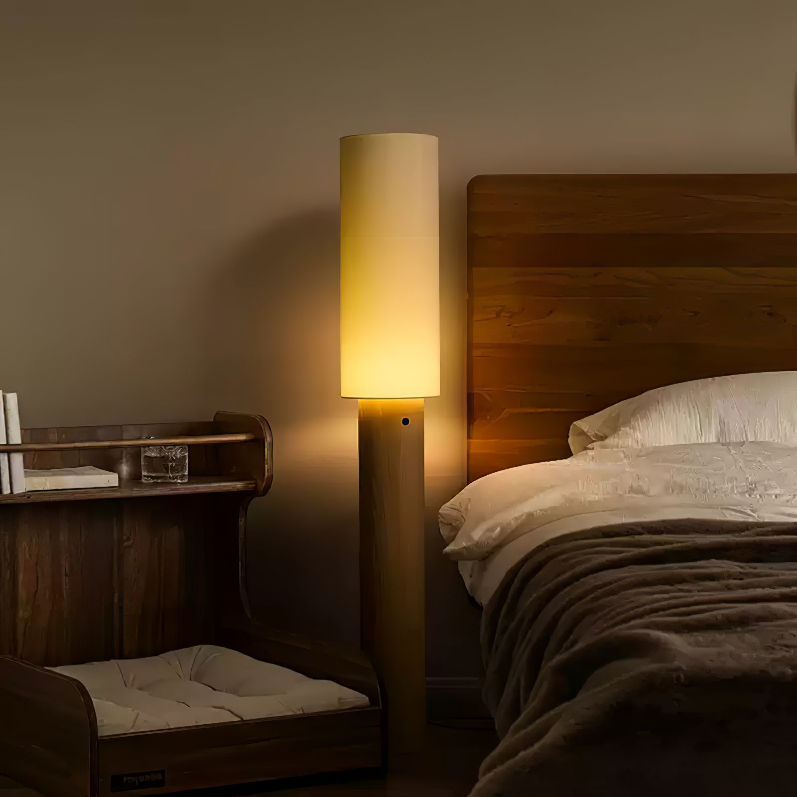 Uvynir Cylindrical Wood Floor Lamp - Blowlighting