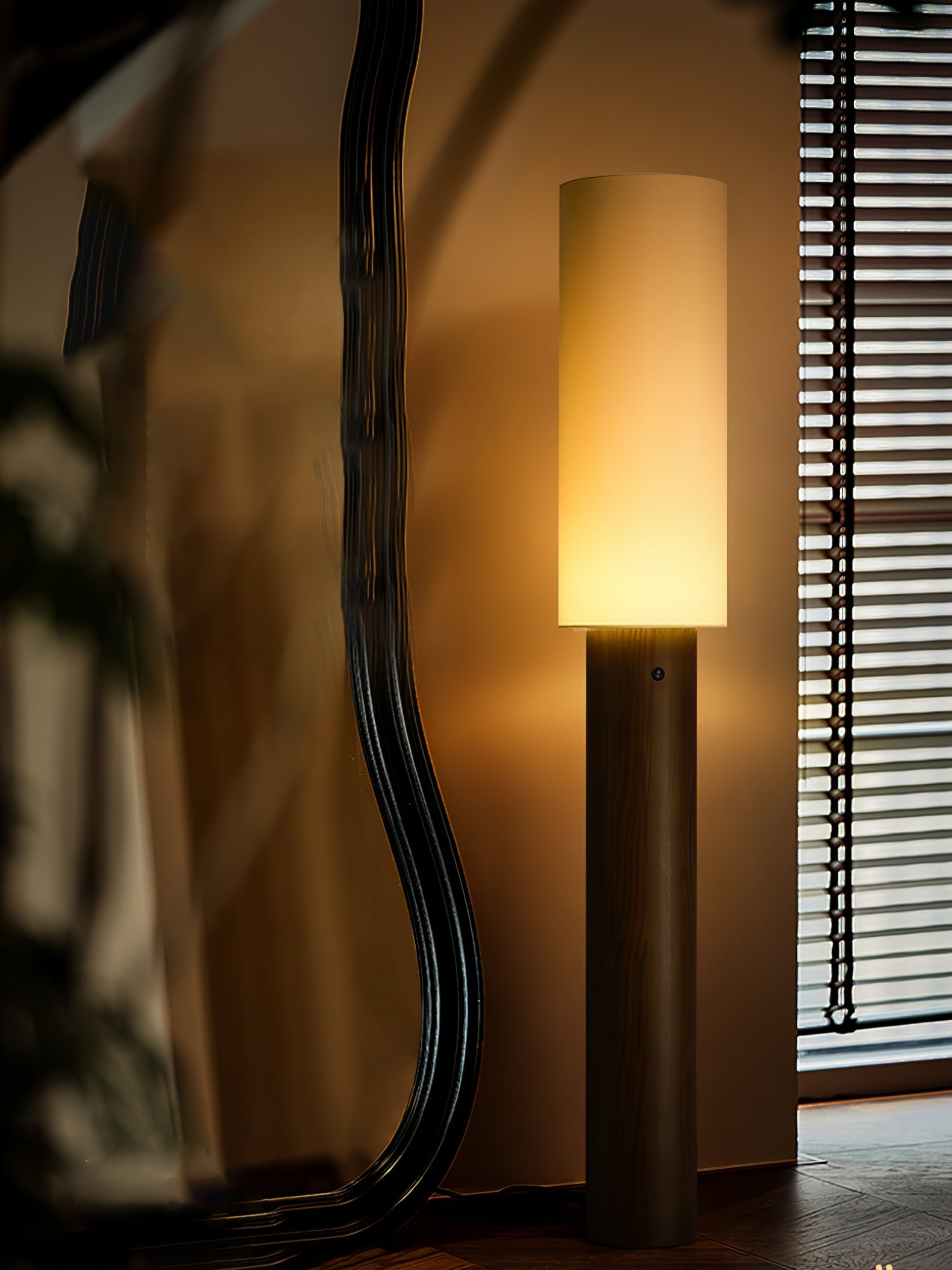 Uvynir Cylindrical Wood Floor Lamp - Blowlighting