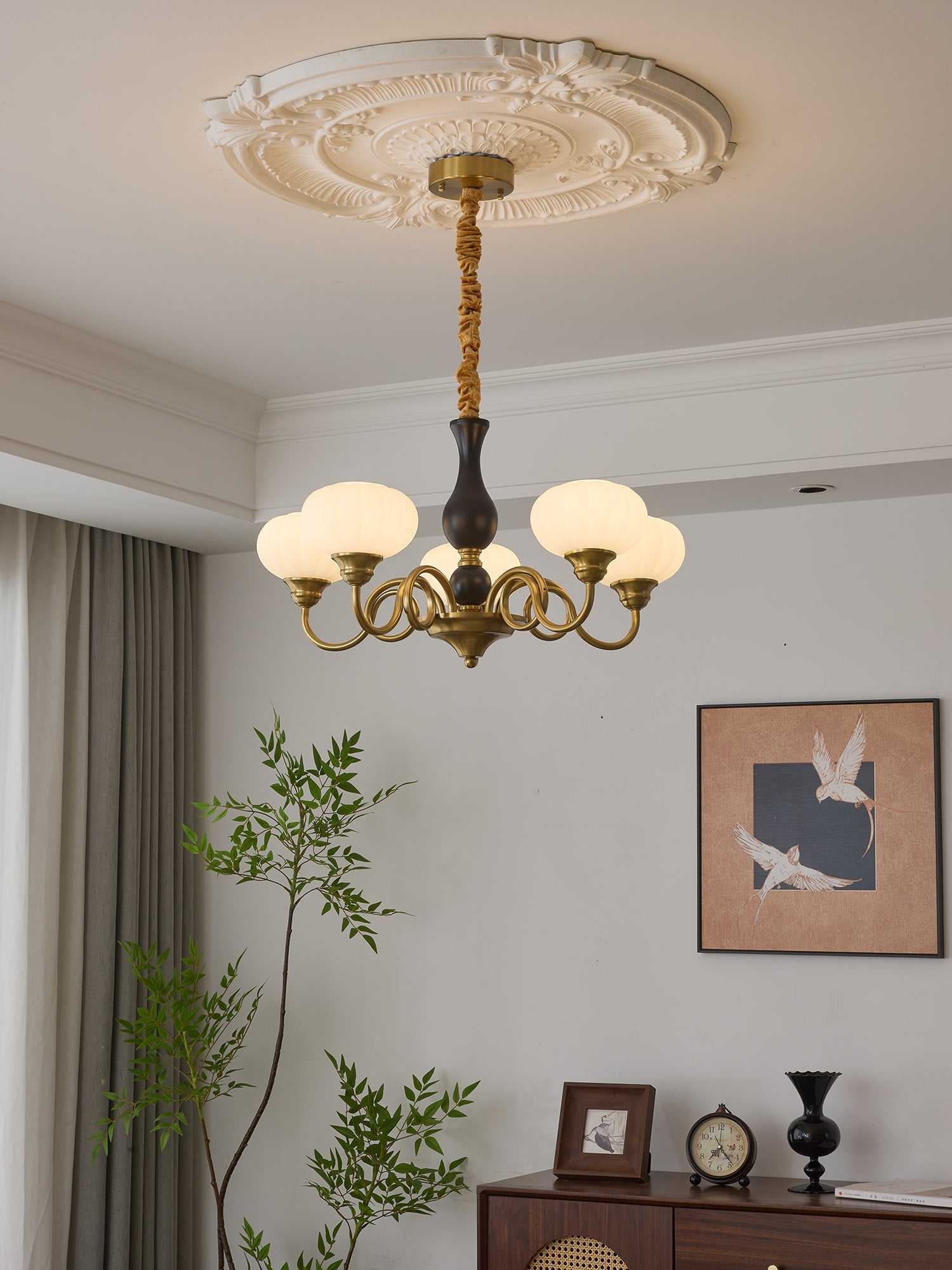 Elaris Chandelier - Blowlighting