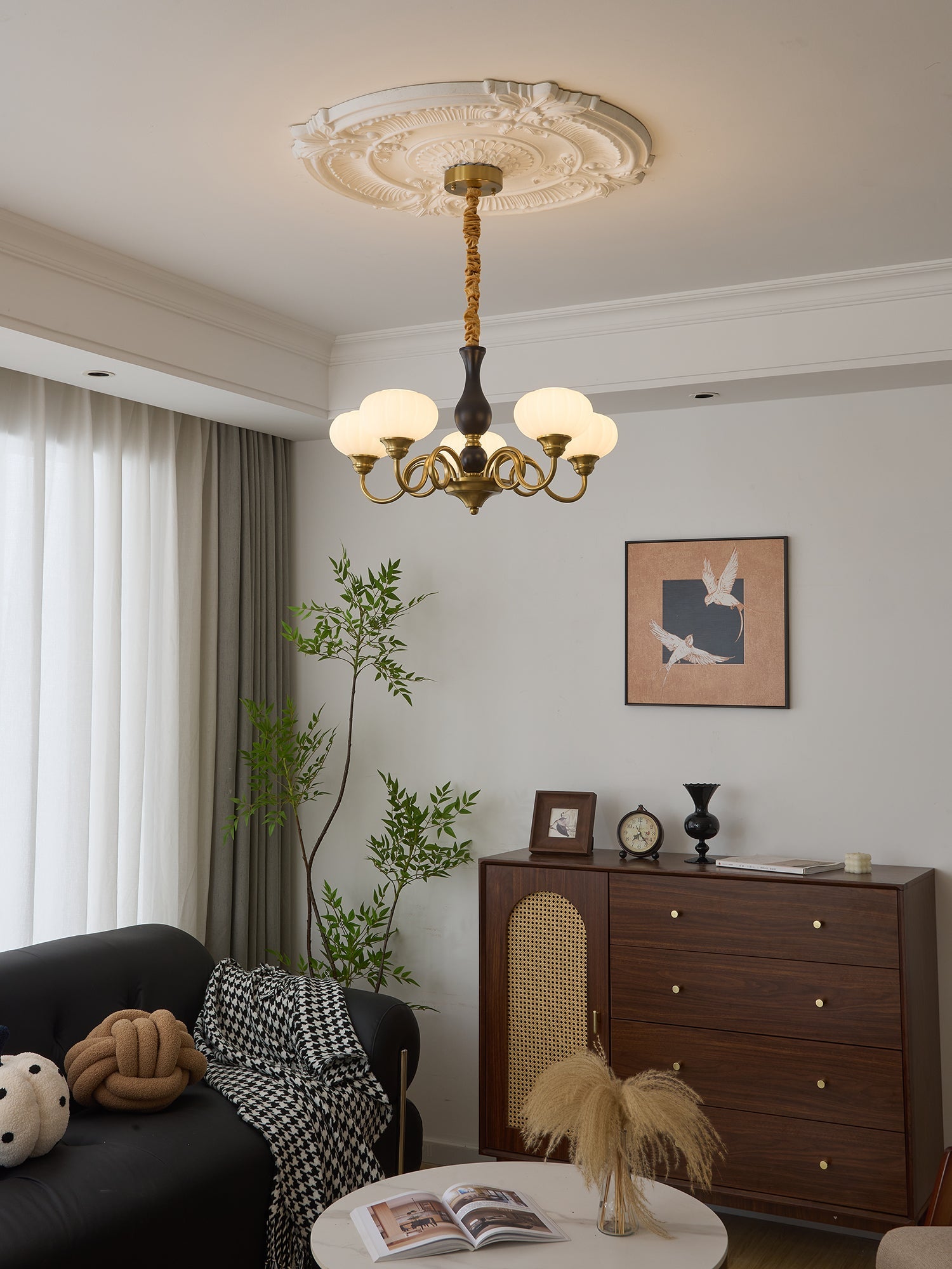 Elaris Chandelier - Blowlighting