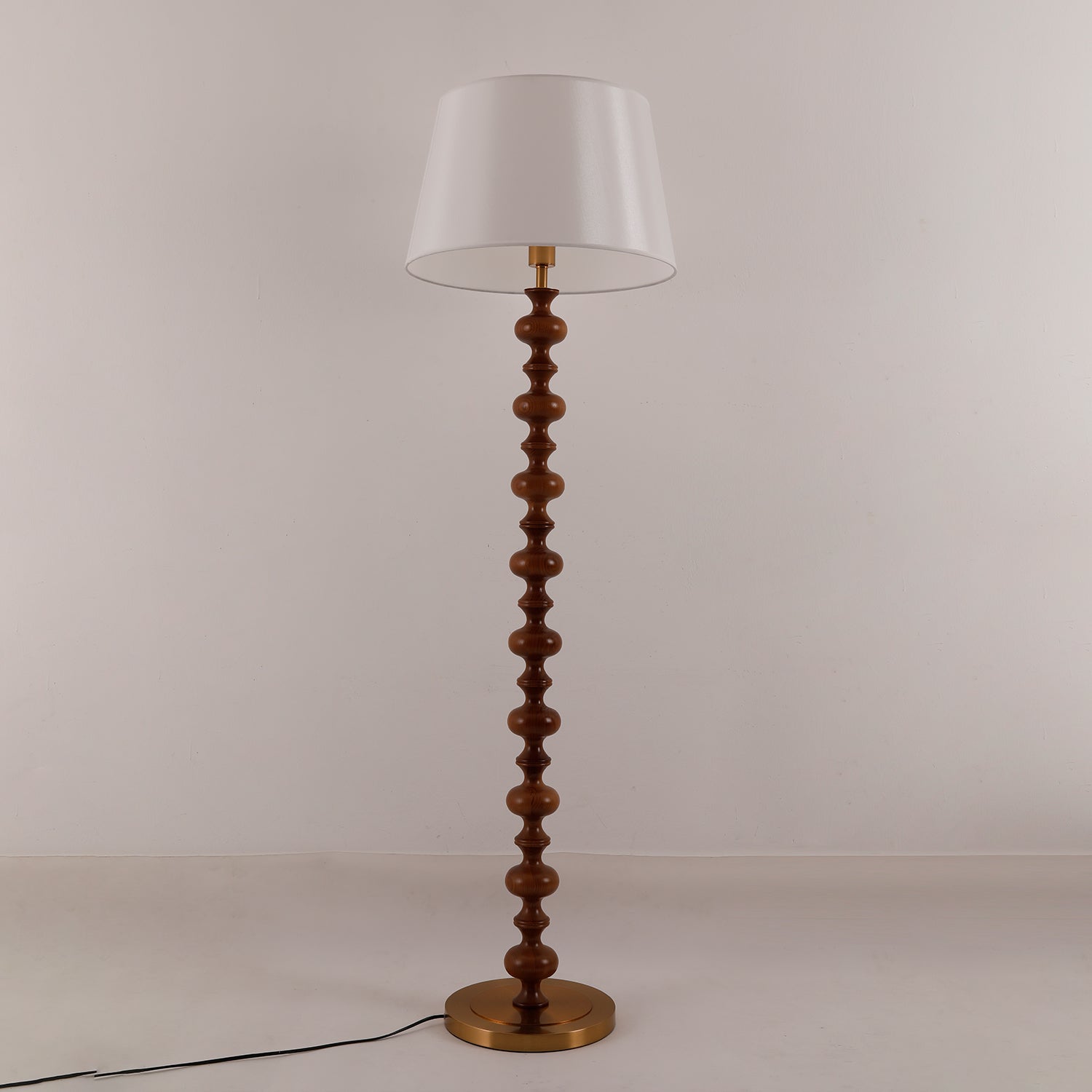 Eleanor Floor Lamp - Blowlighting