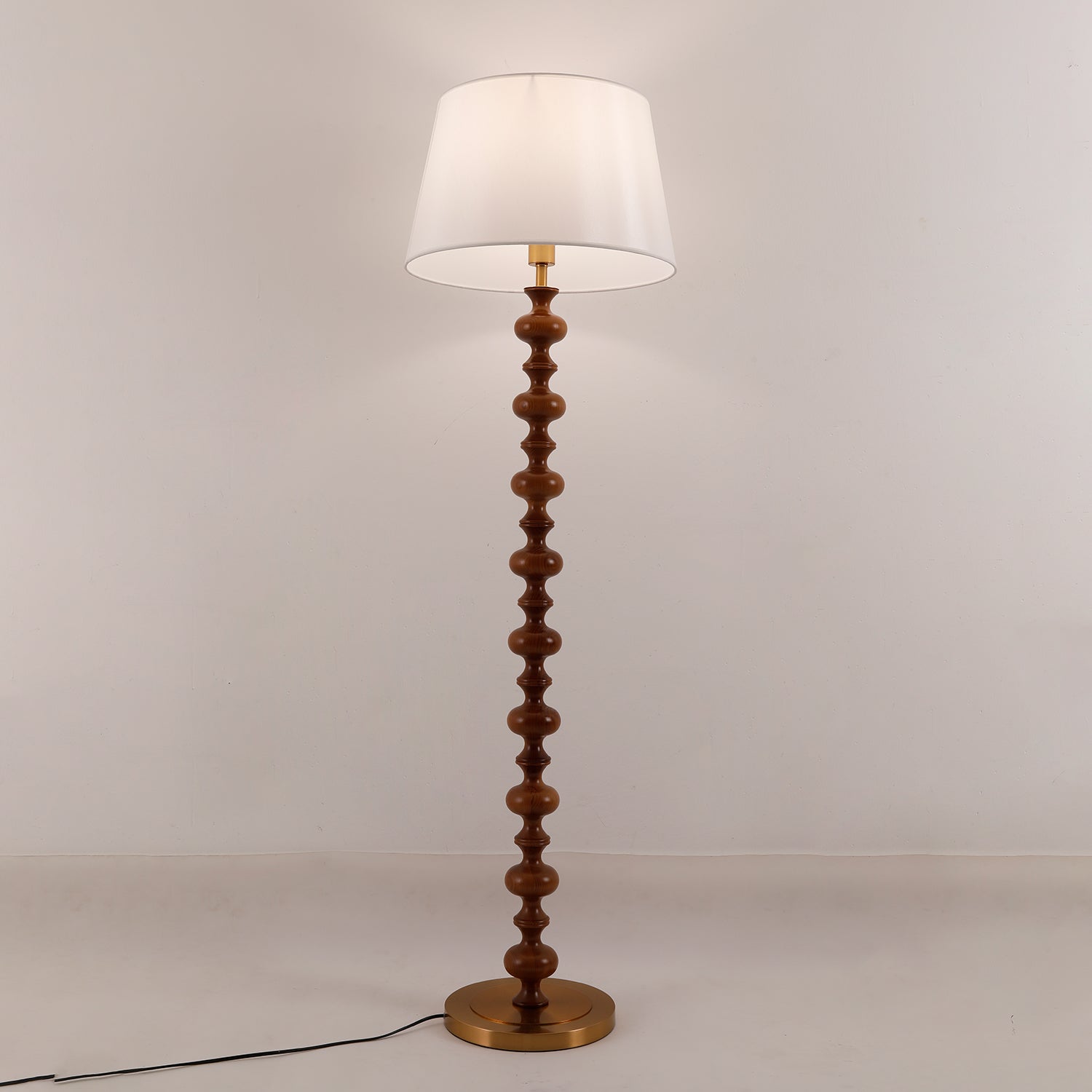 Eleanor Floor Lamp - Blowlighting