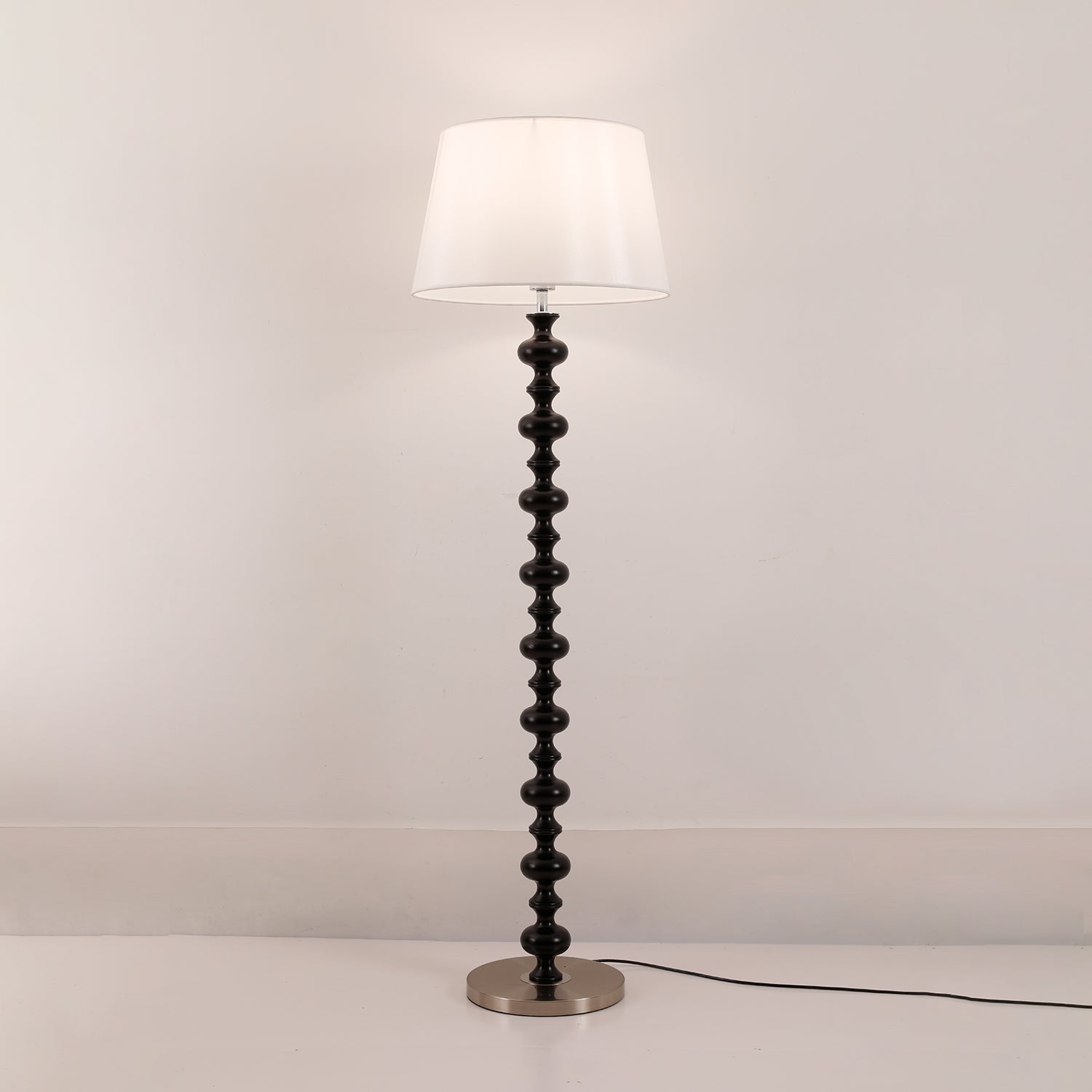 Eleanor Floor Lamp - Blowlighting