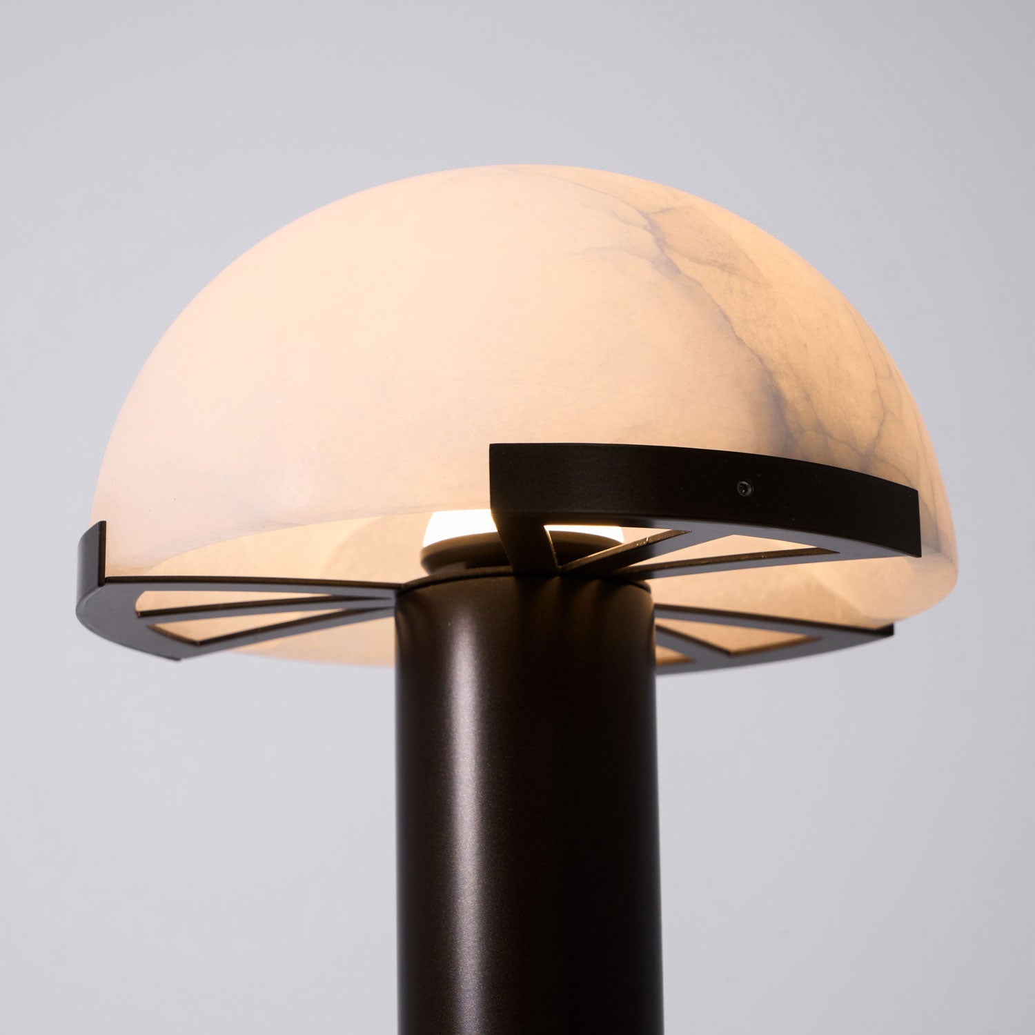 Ibera Alabaster Table Lamp - Blowlighting