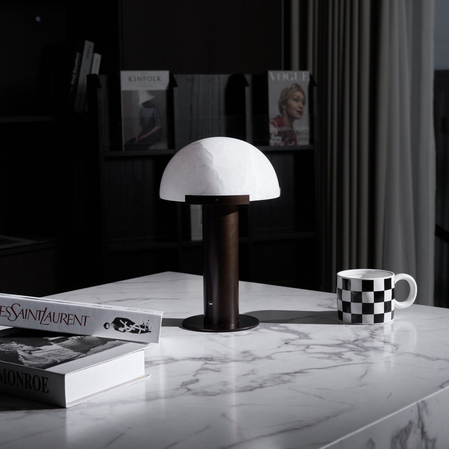 Ibera Alabaster Table Lamp - Blowlighting