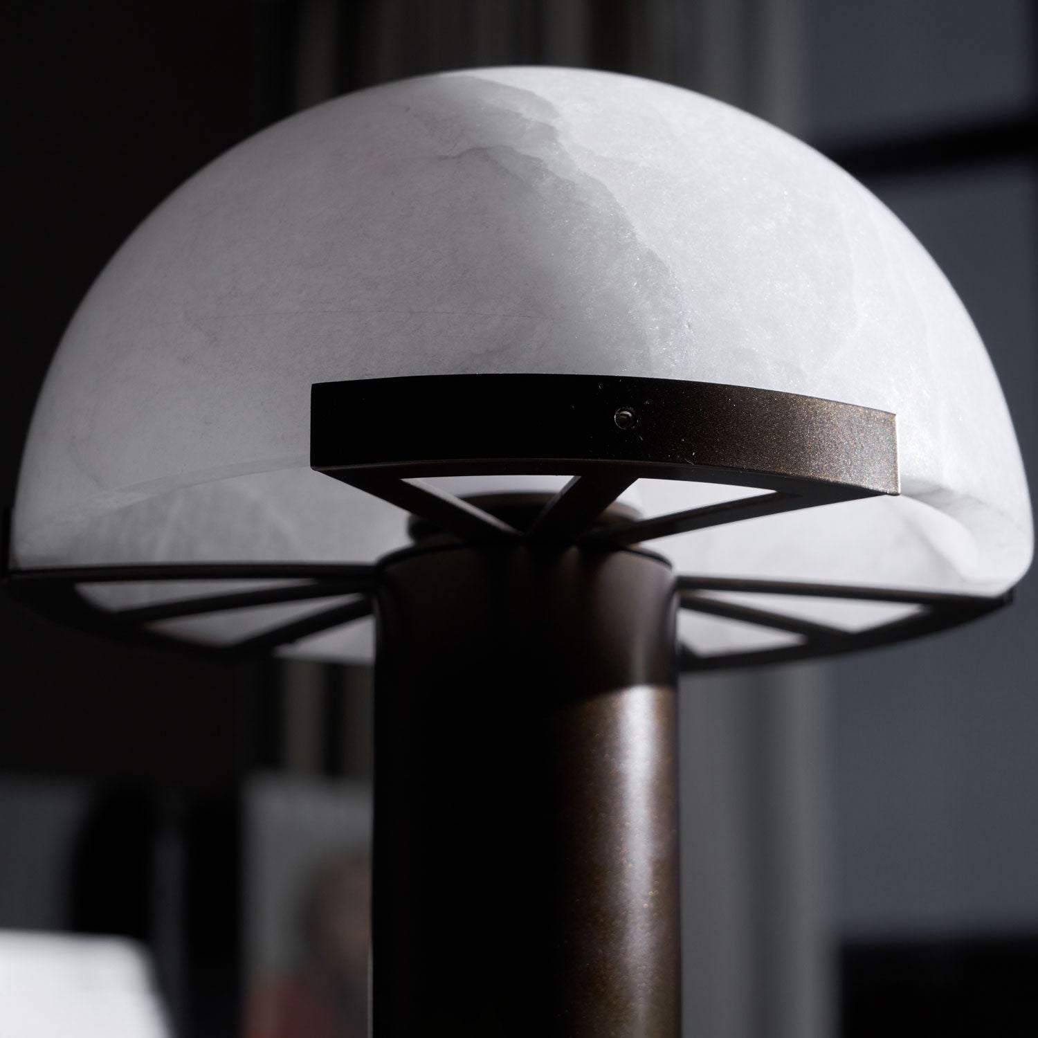 Ibera Alabaster Table Lamp - Blowlighting