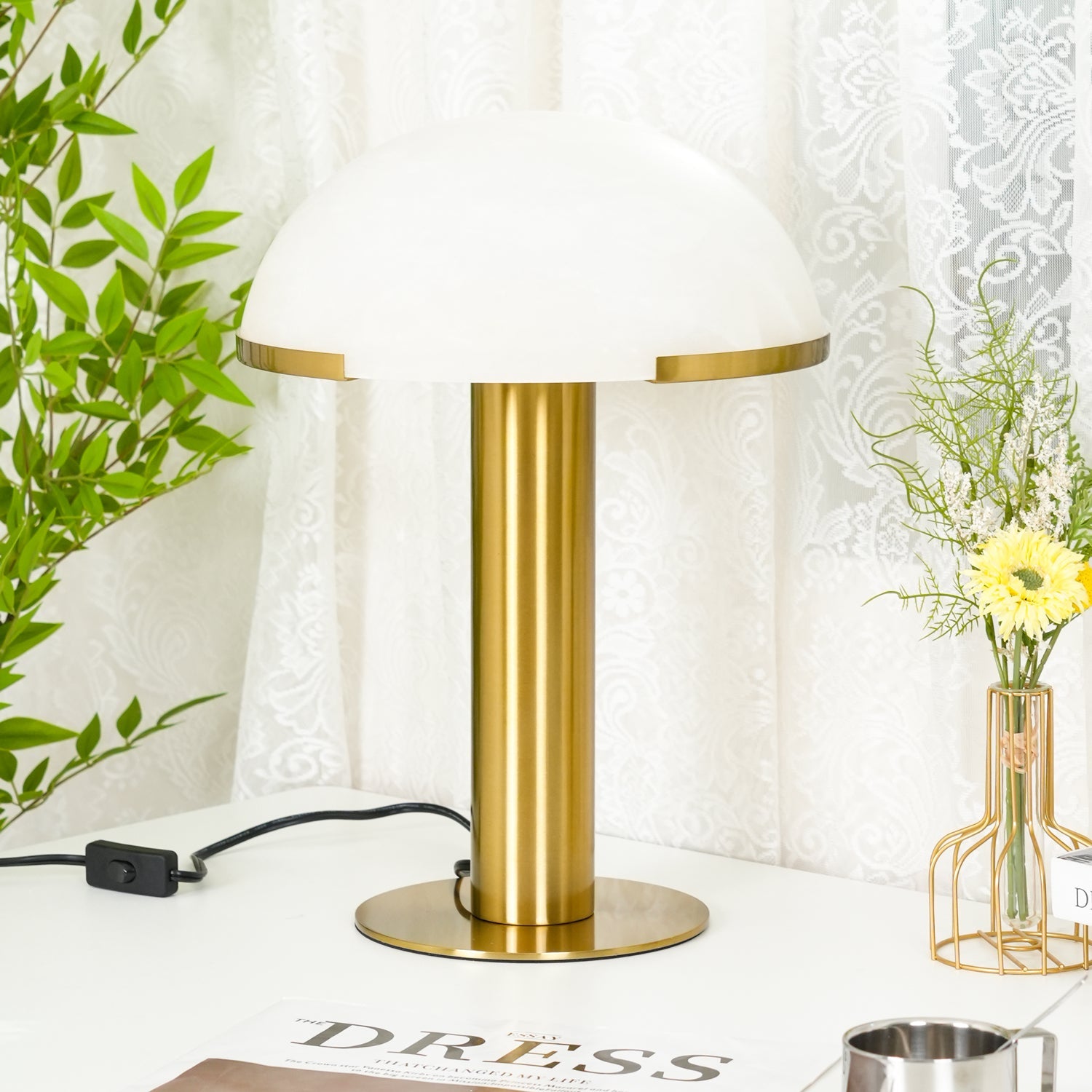 Ibera Alabaster Table Lamp - Blowlighting