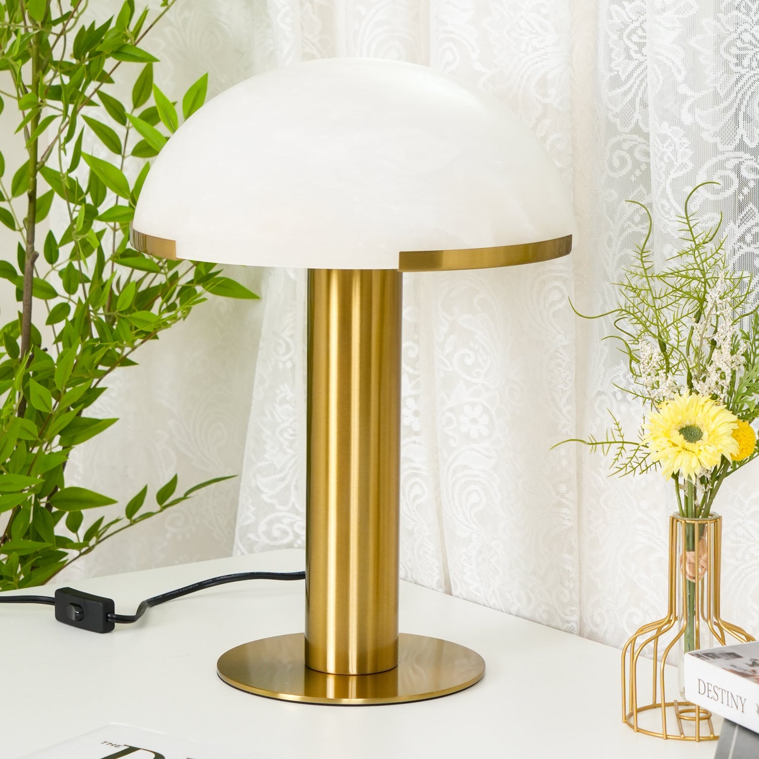 Ibera Alabaster Table Lamp - Blowlighting