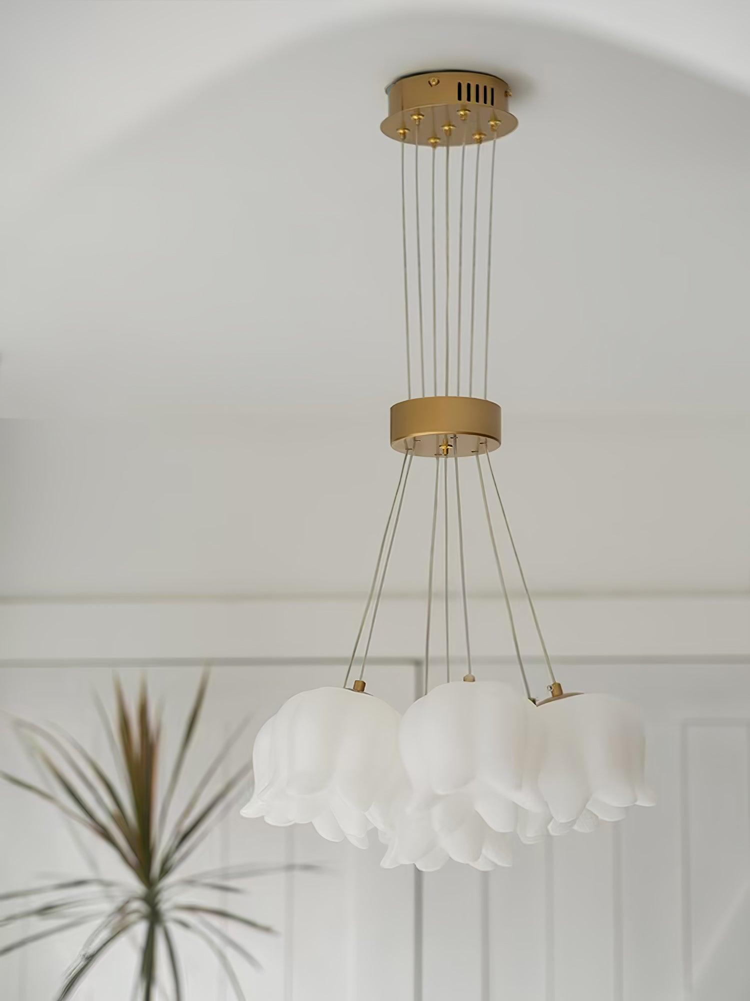 Elegant Floral Pendant Light - Blowlighting
