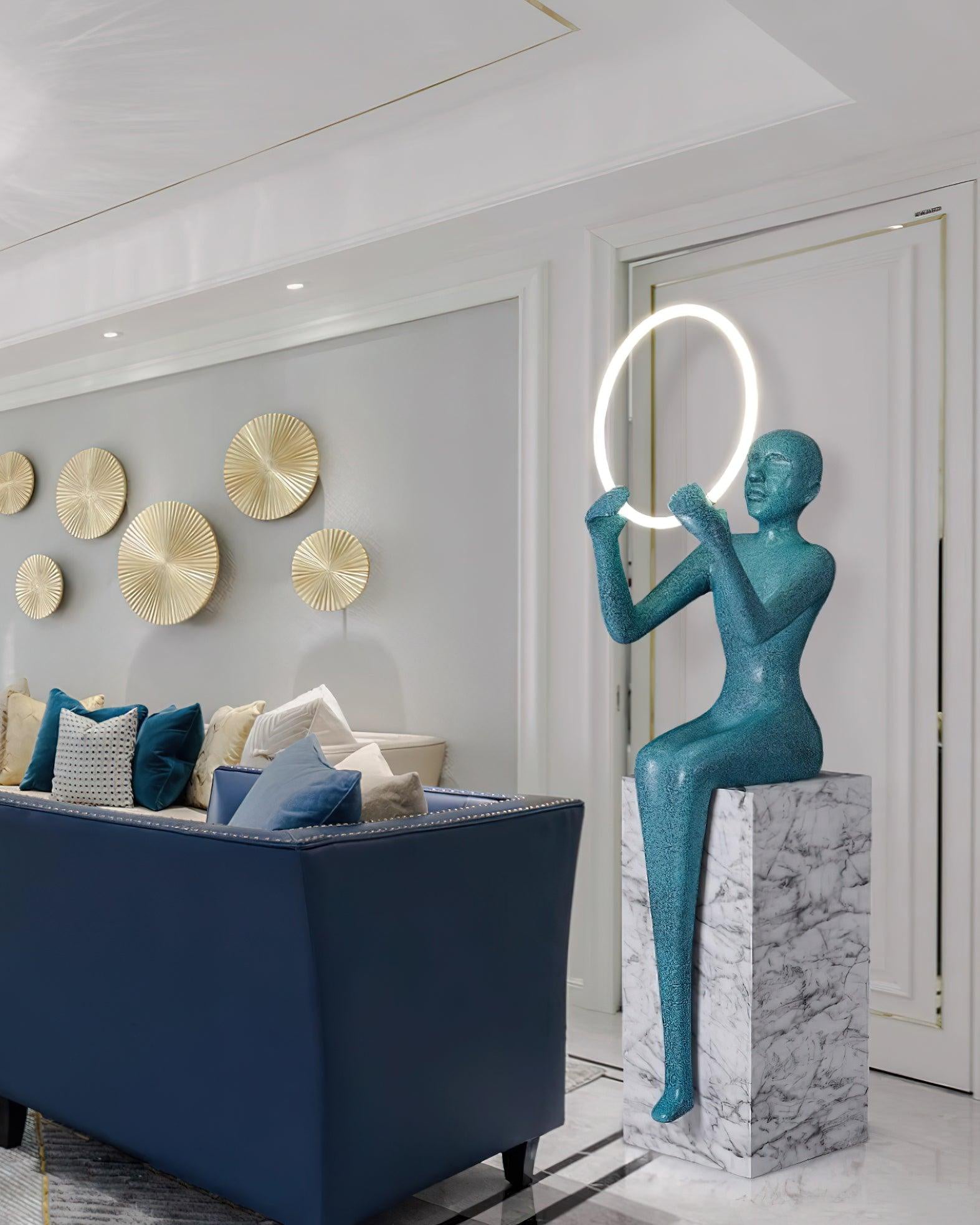Elsilisra Sculptural Black Metal Floor Lamp - Blowlighting