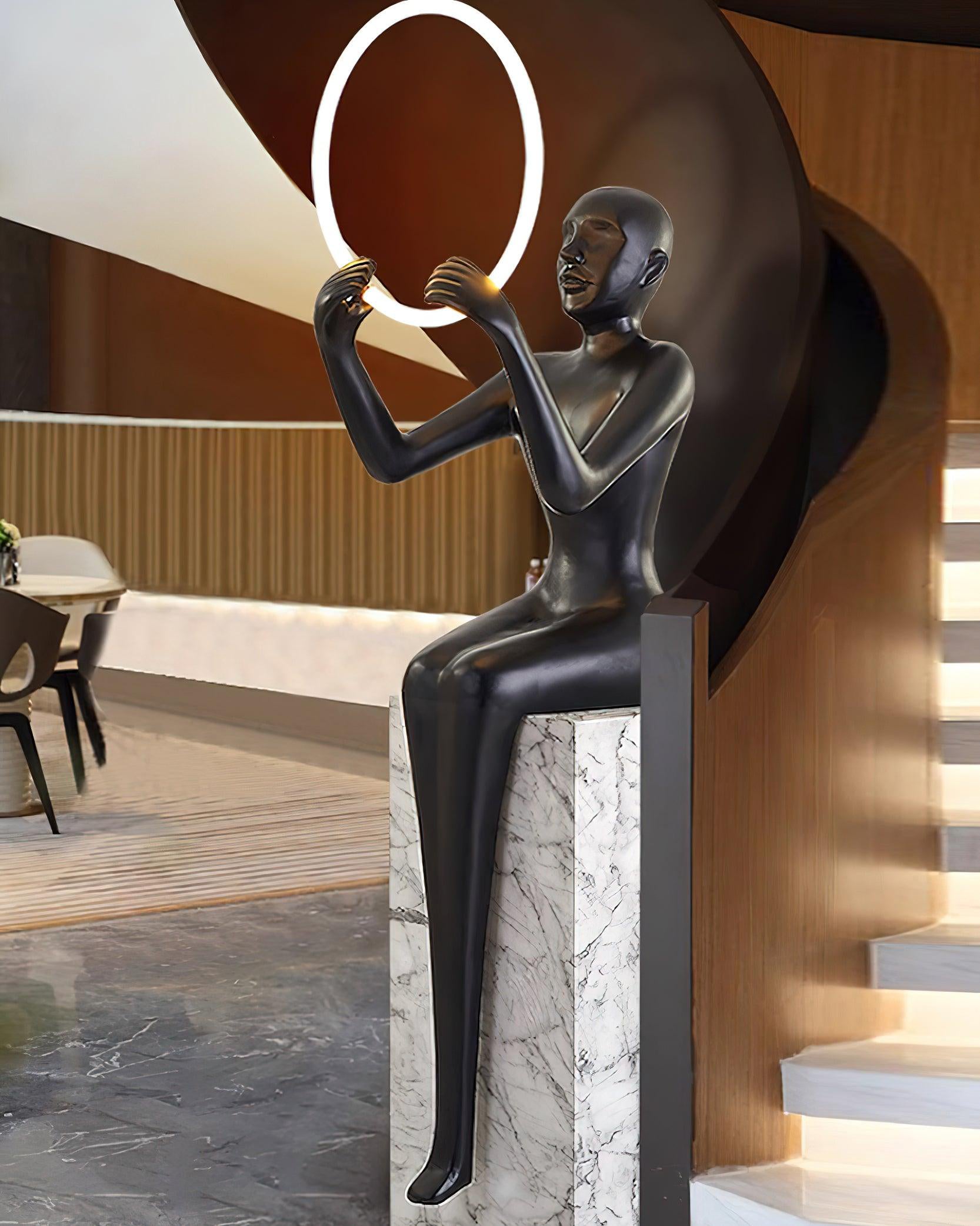 Elsilisra Sculptural Black Metal Floor Lamp - Blowlighting