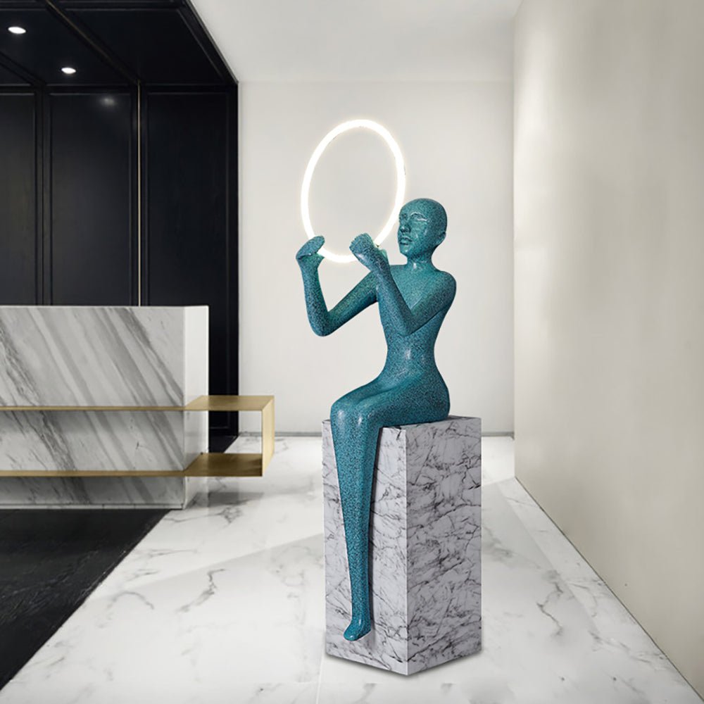 Elsilisra Sculptural Black Metal Floor Lamp - Blowlighting
