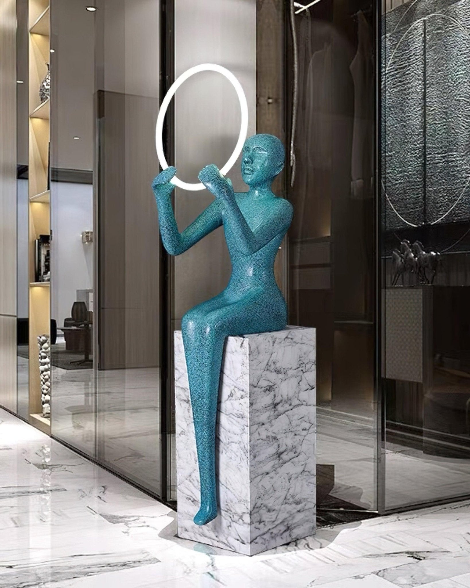 Elsilisra Sculptural Black Metal Floor Lamp - Blowlighting