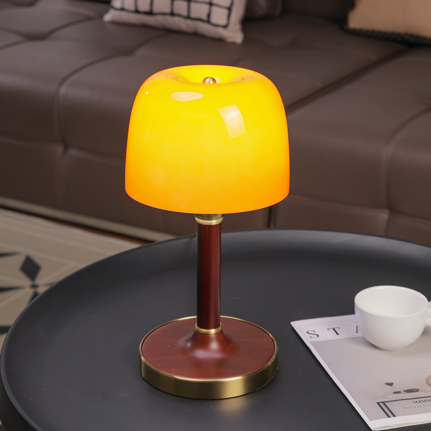 Elio Table Lamp - Blowlighting