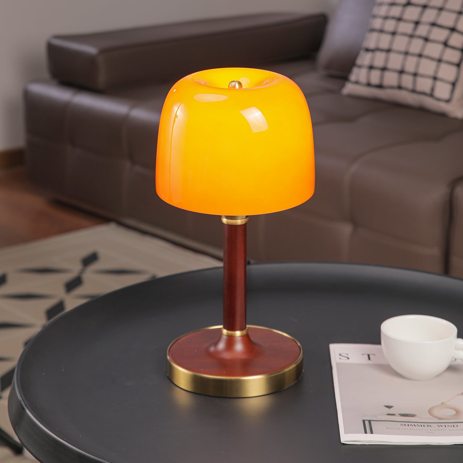 Elio Table Lamp - Blowlighting