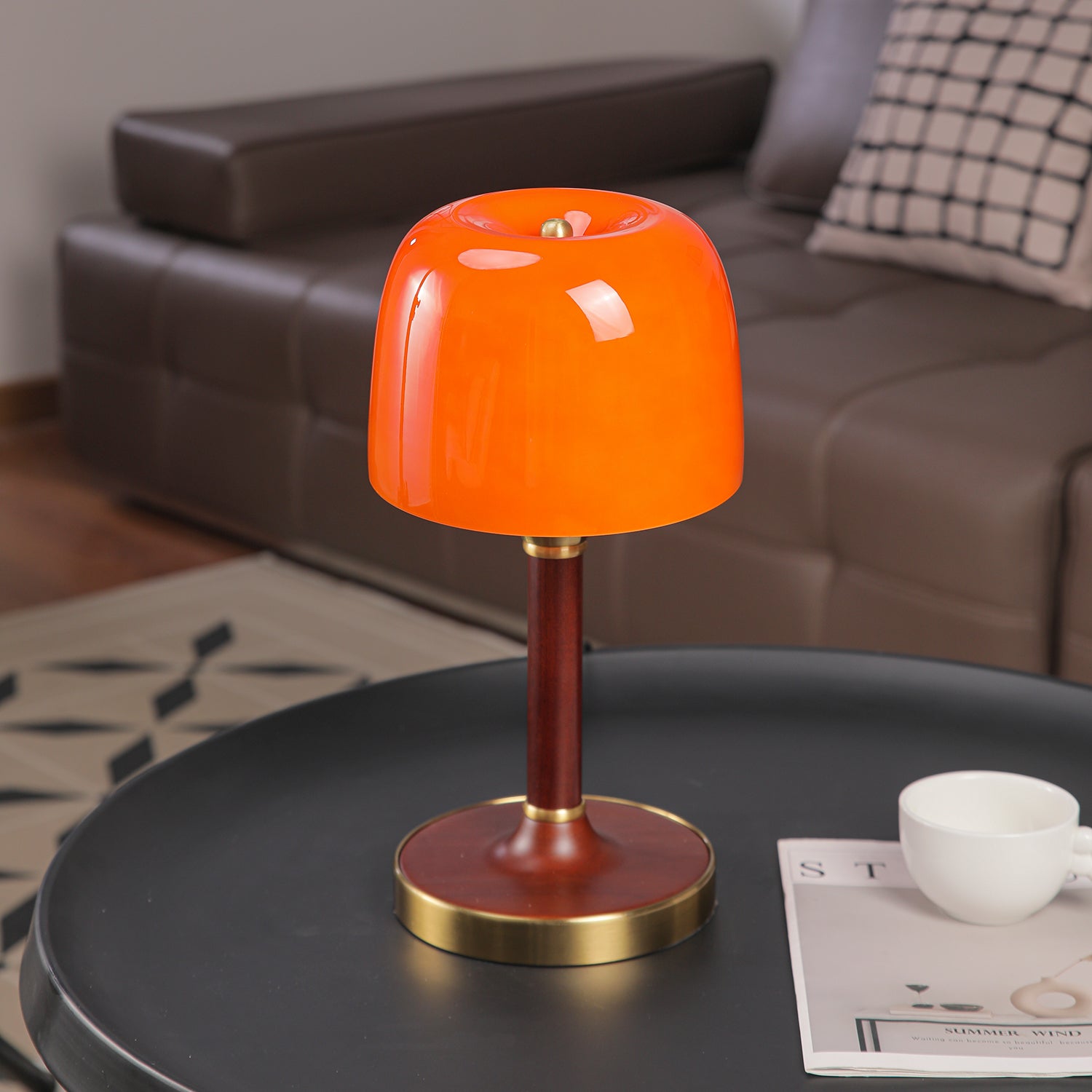 Elio Table Lamp - Blowlighting