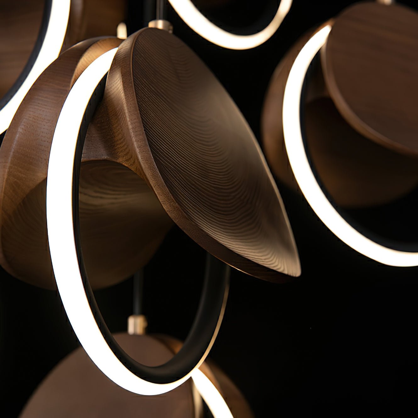 Avvelen Geometric Wood Pendant Light - Blowlighting