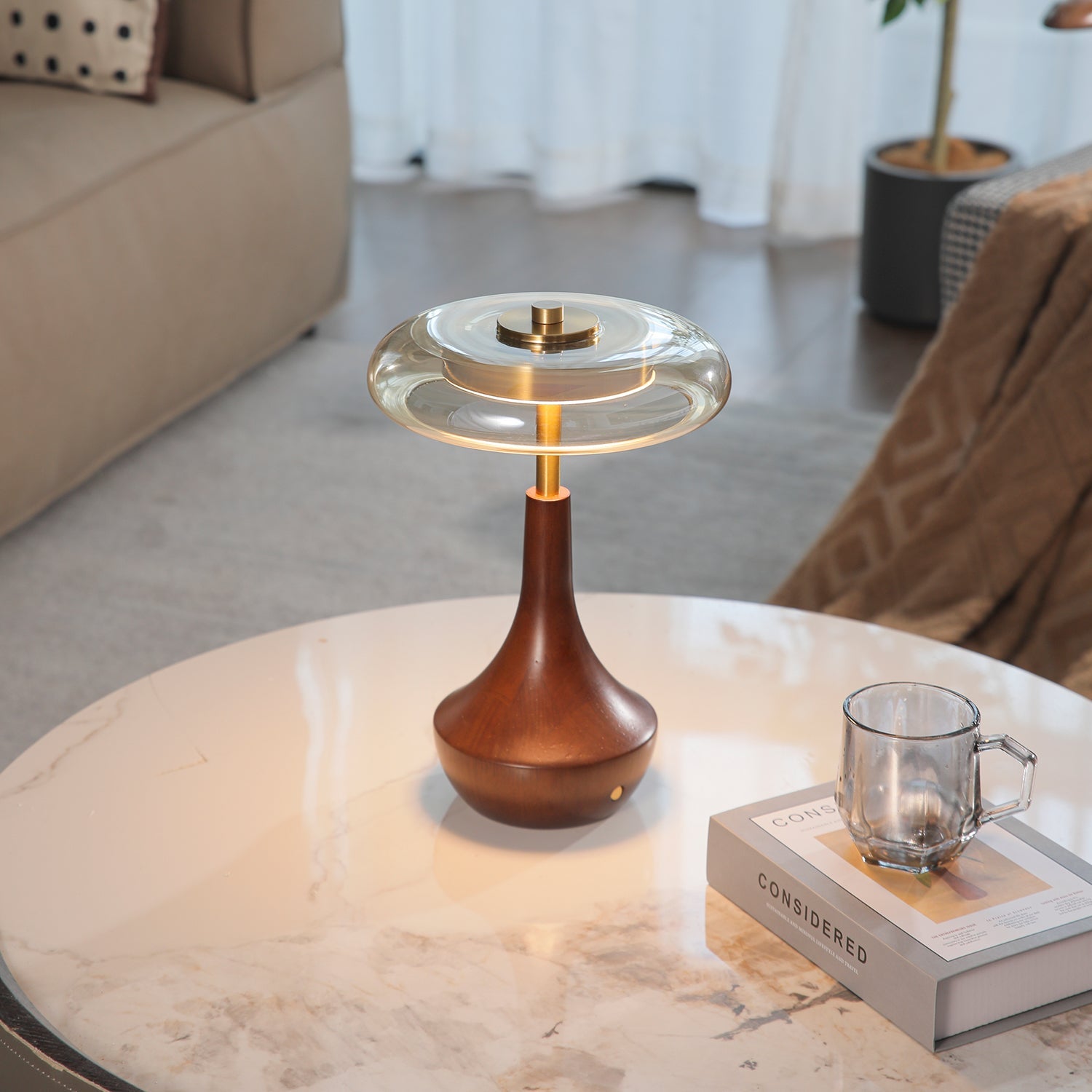 Elliot Table Lamp - Blowlighting
