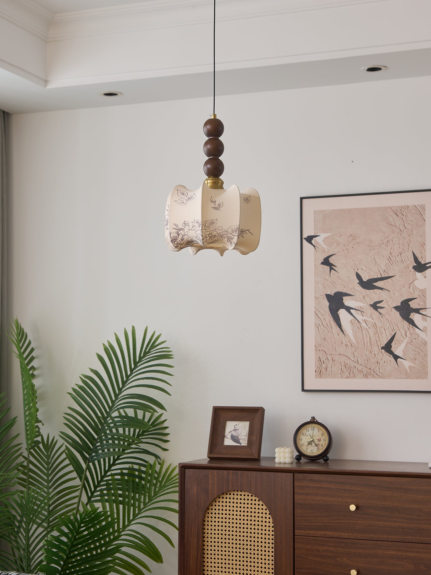 Eloria Pendant Light - Blowlighting
