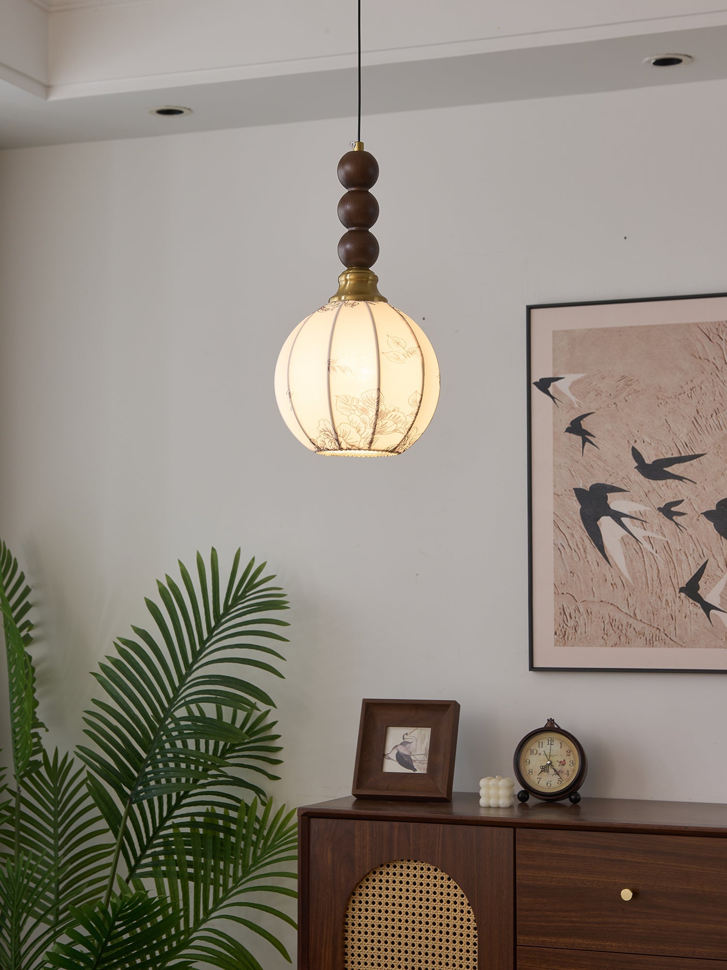 Eloria Pendant Light - Blowlighting