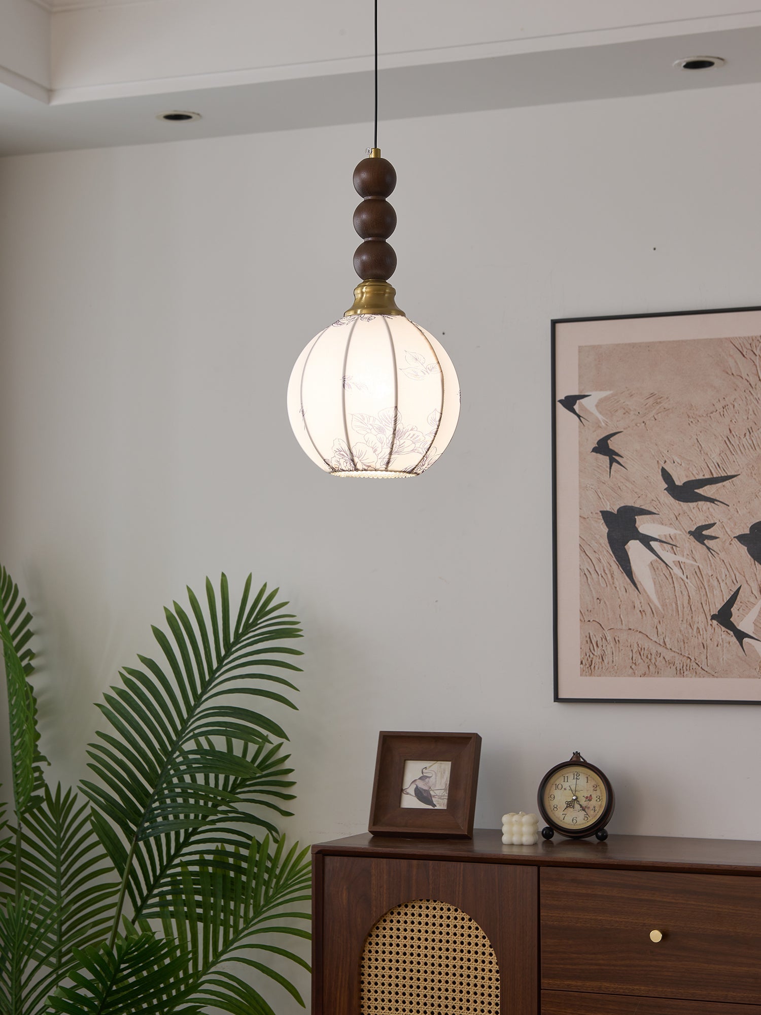 Eloria Pendant Light - Blowlighting