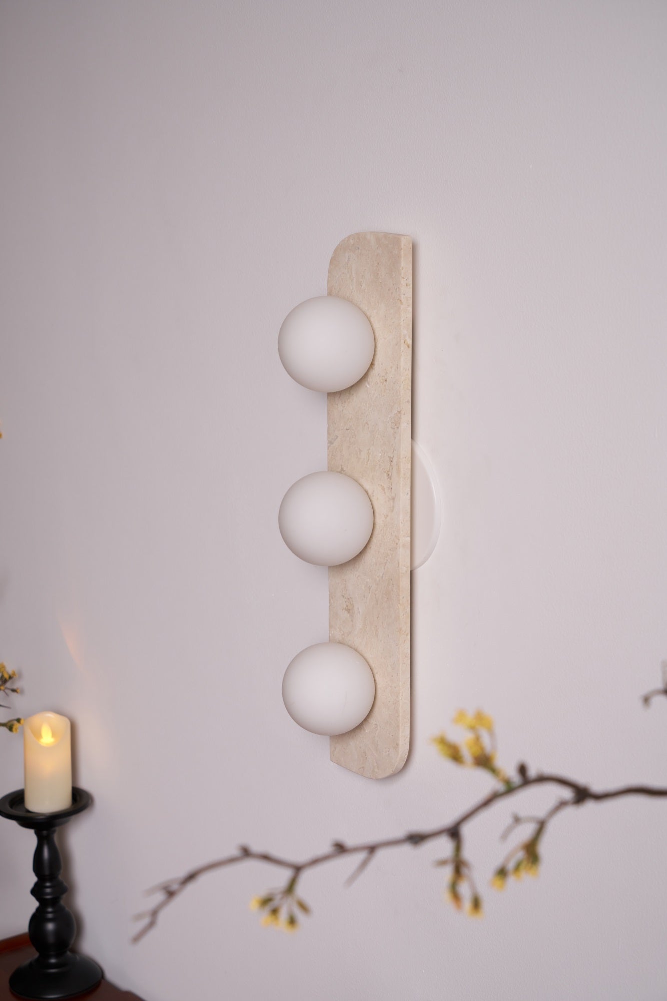 Zophaor Minimalist Travertine Plug-In Wall Light - Blowlighting