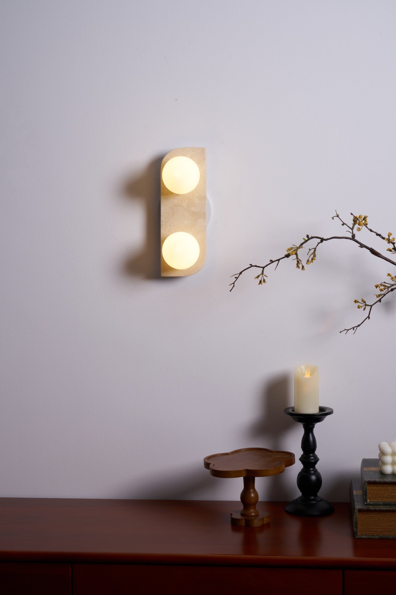 Zophaor Minimalist Travertine Plug-In Wall Light - Blowlighting