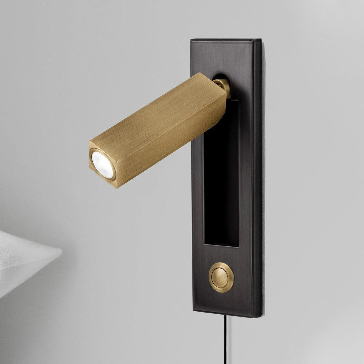 Embedded Bedside Plug-in Sconce - Blowlighting