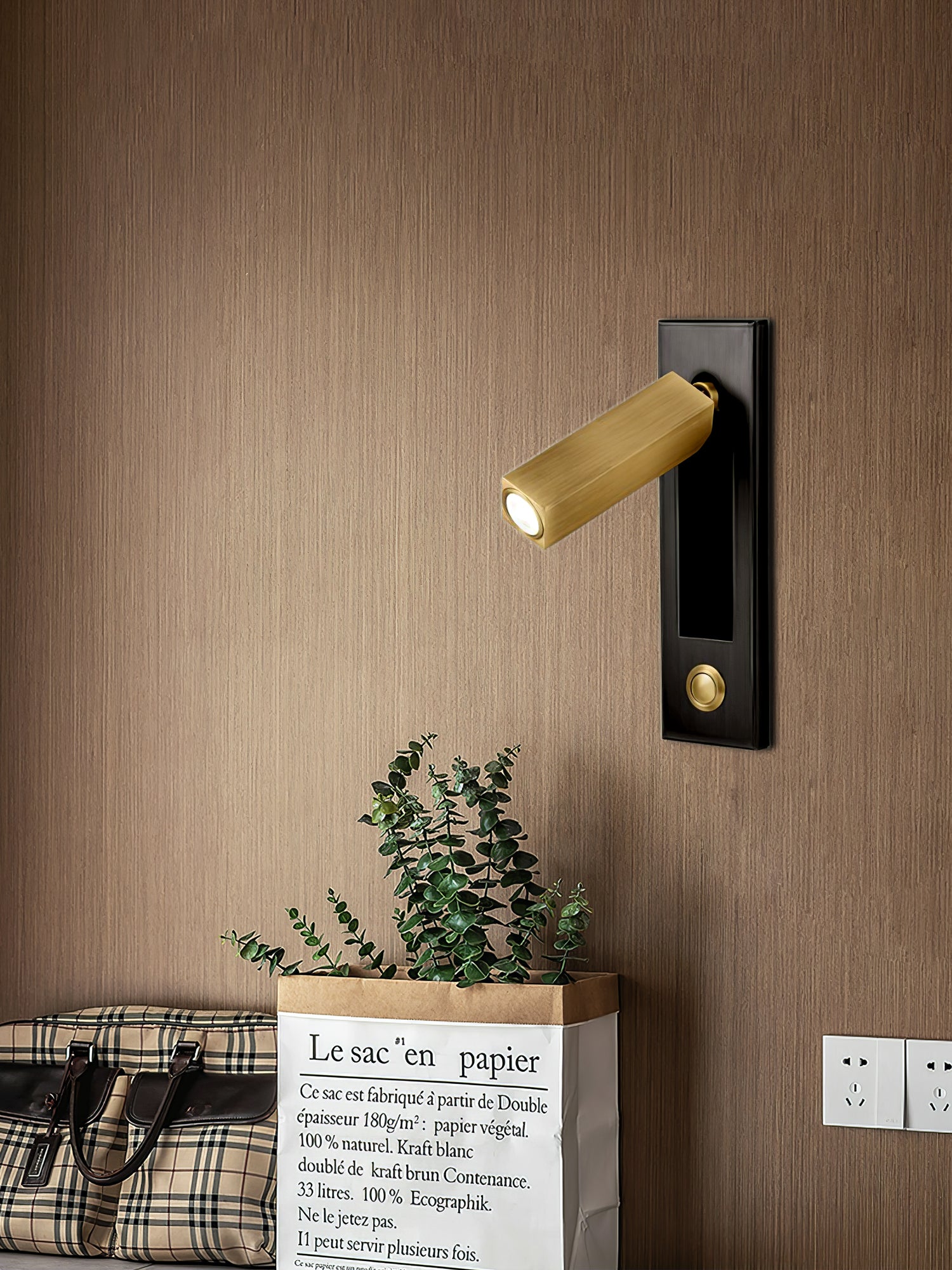 Embedded Bedside Plug-in Sconce - Blowlighting