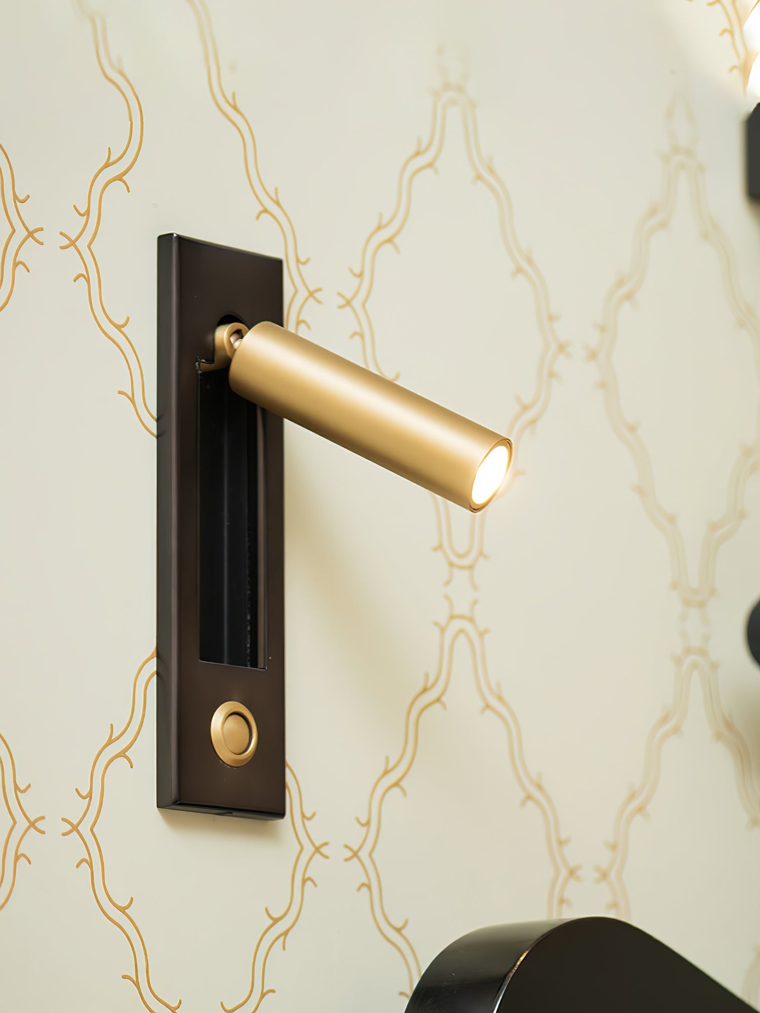 Daria Modern Wall Light - Blowlighting