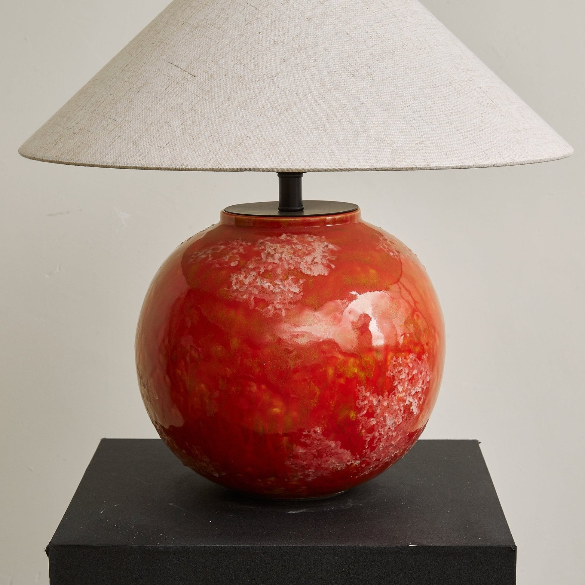 Emberveil Table Lamp - Blowlighting