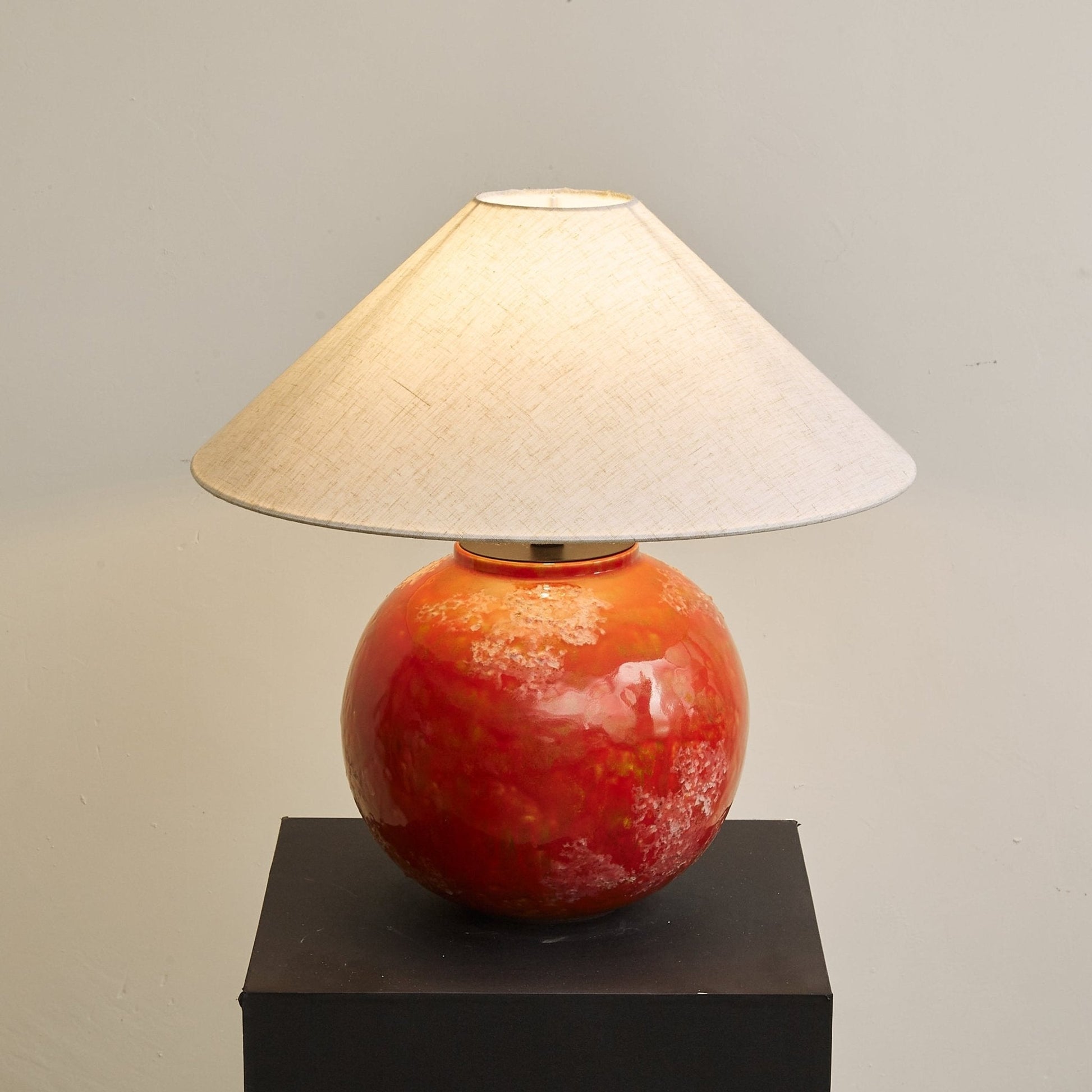 Emberveil Table Lamp - Blowlighting
