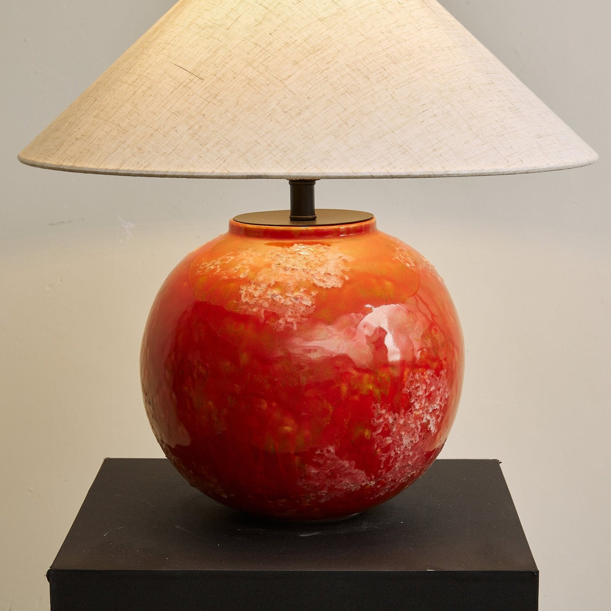 Emberveil Table Lamp - Blowlighting