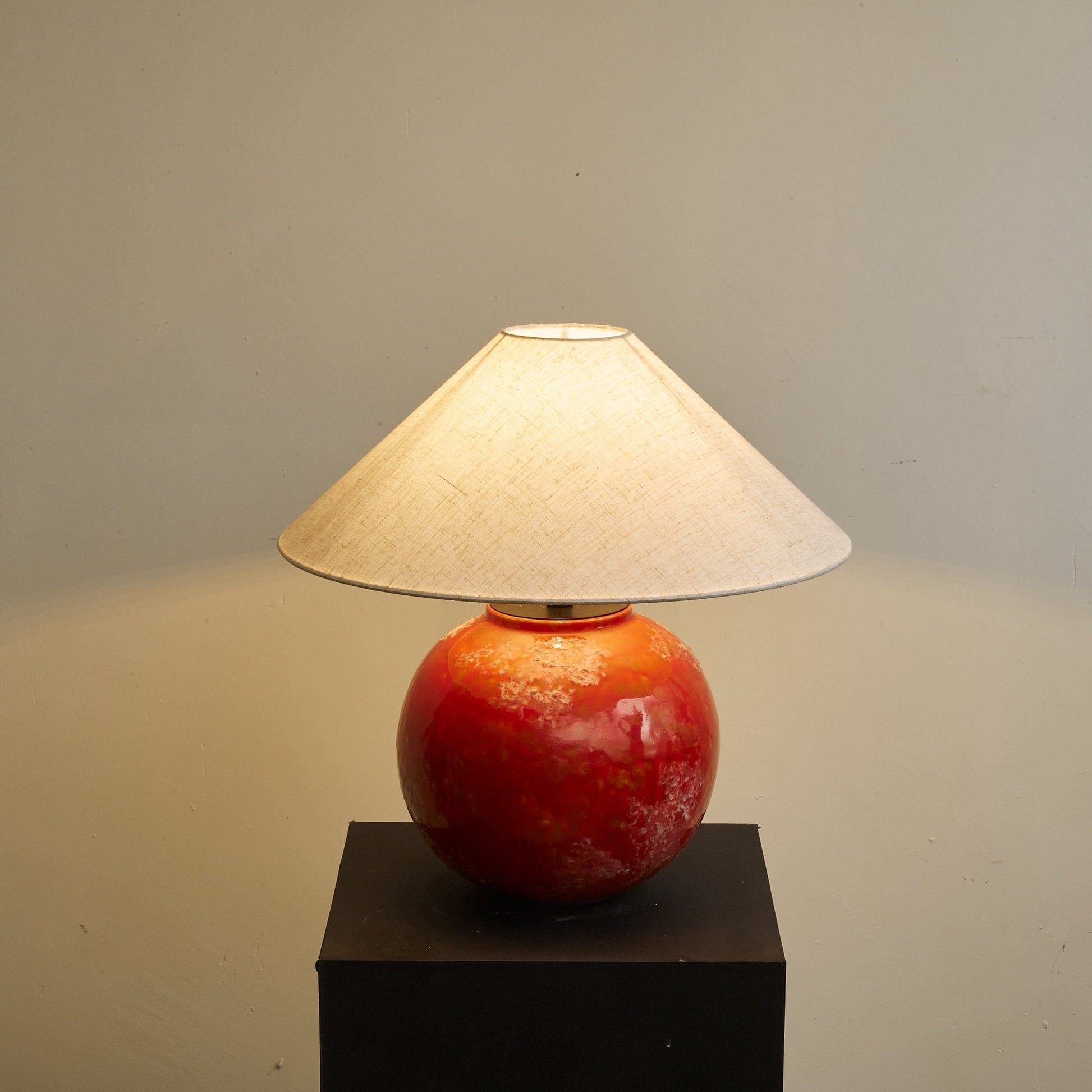 Emberveil Table Lamp - Blowlighting